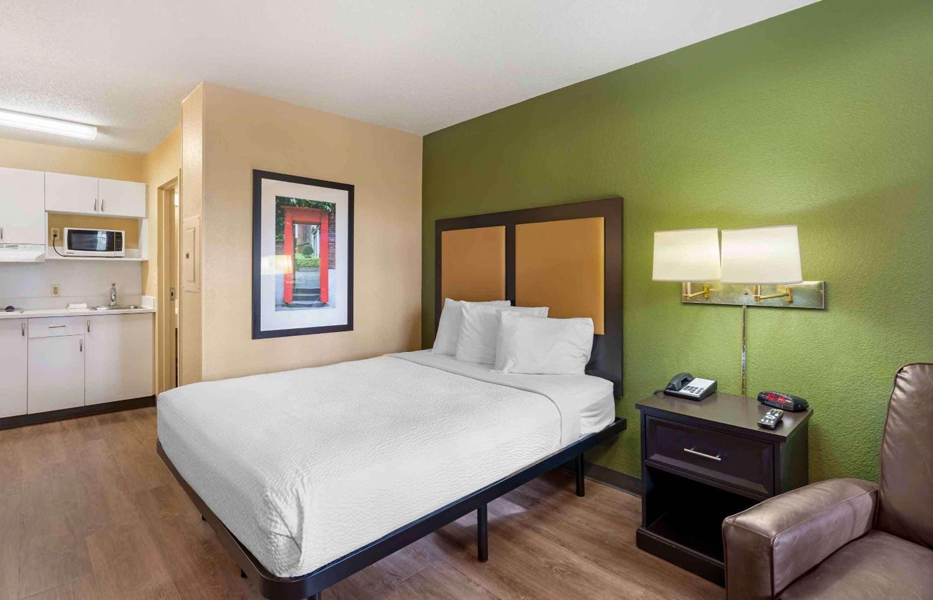 Extended Stay America Select Suites - Newport News - Oyster Point photo 7