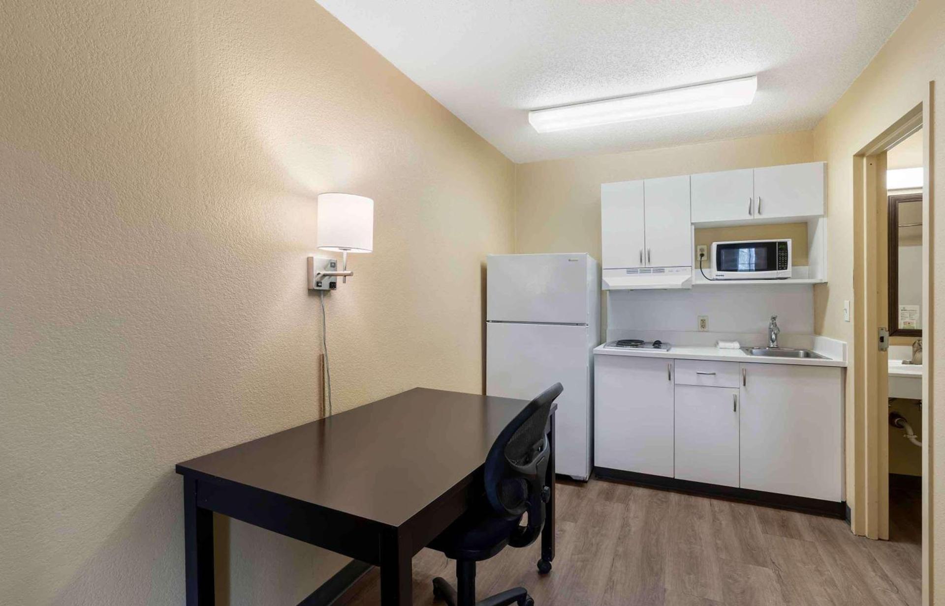 Extended Stay America Select Suites - Newport News - Oyster Point photo 14