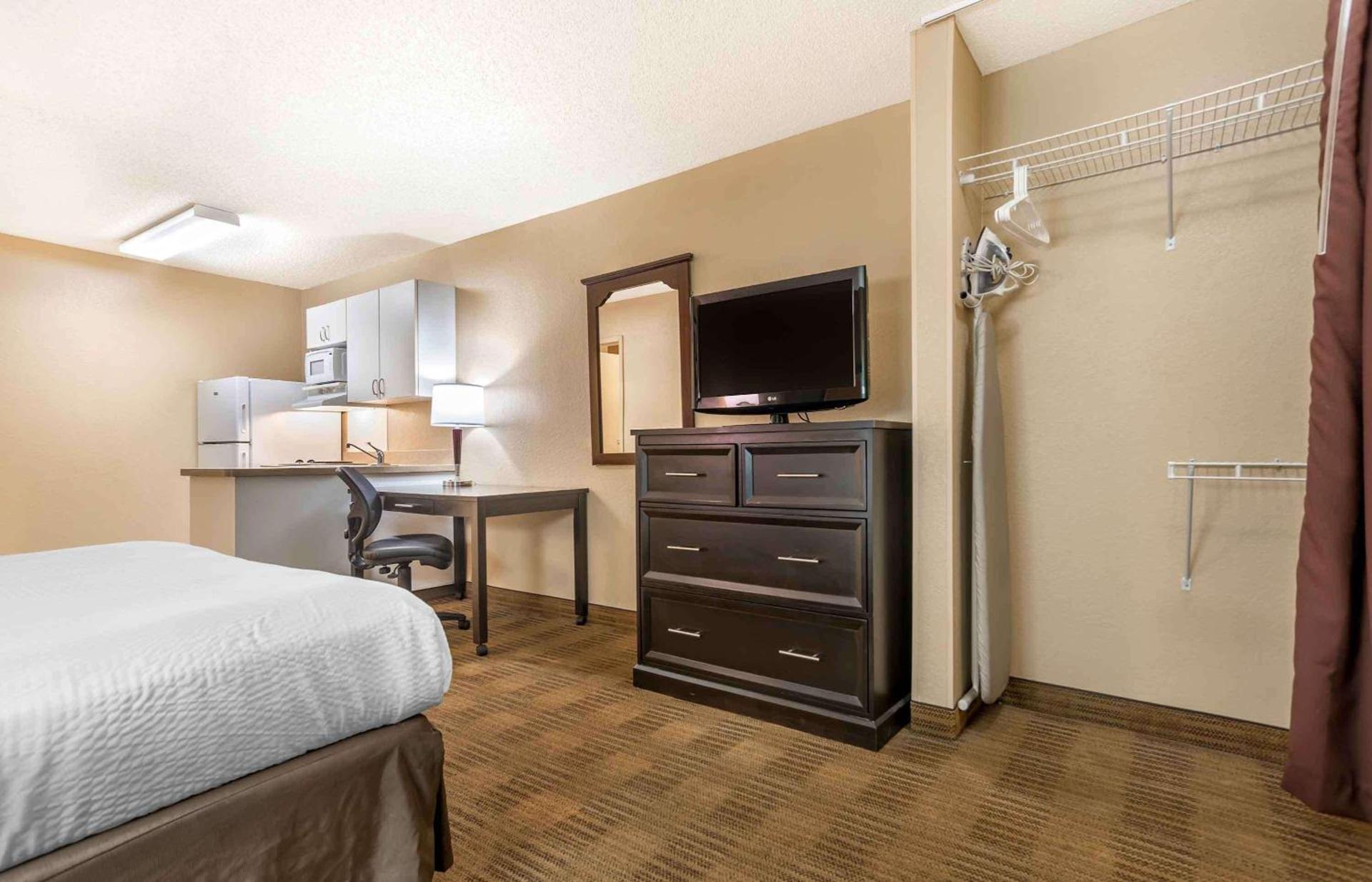 Extended Stay America Select Suites - Jackson - North photo 8