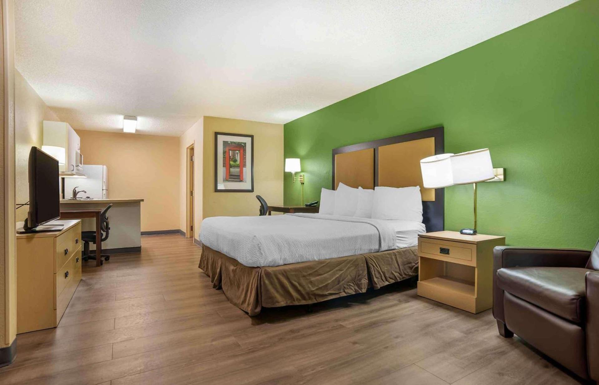 Extended Stay America Select Suites - Jackson - North photo 13