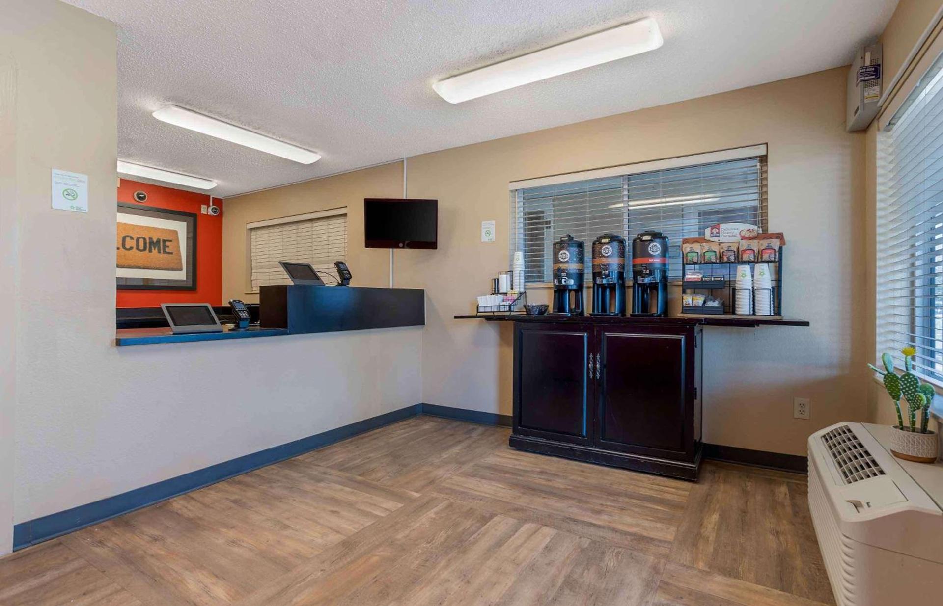 Extended Stay America Suites - Houston - The Woodlands photo 4