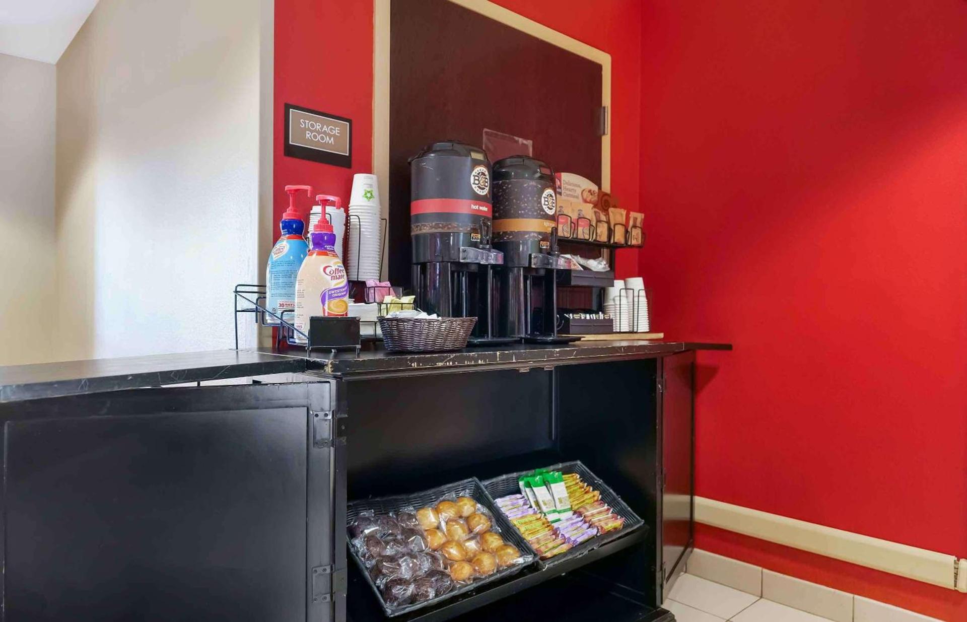 Sonesta Simply Suites Lansing photo 9
