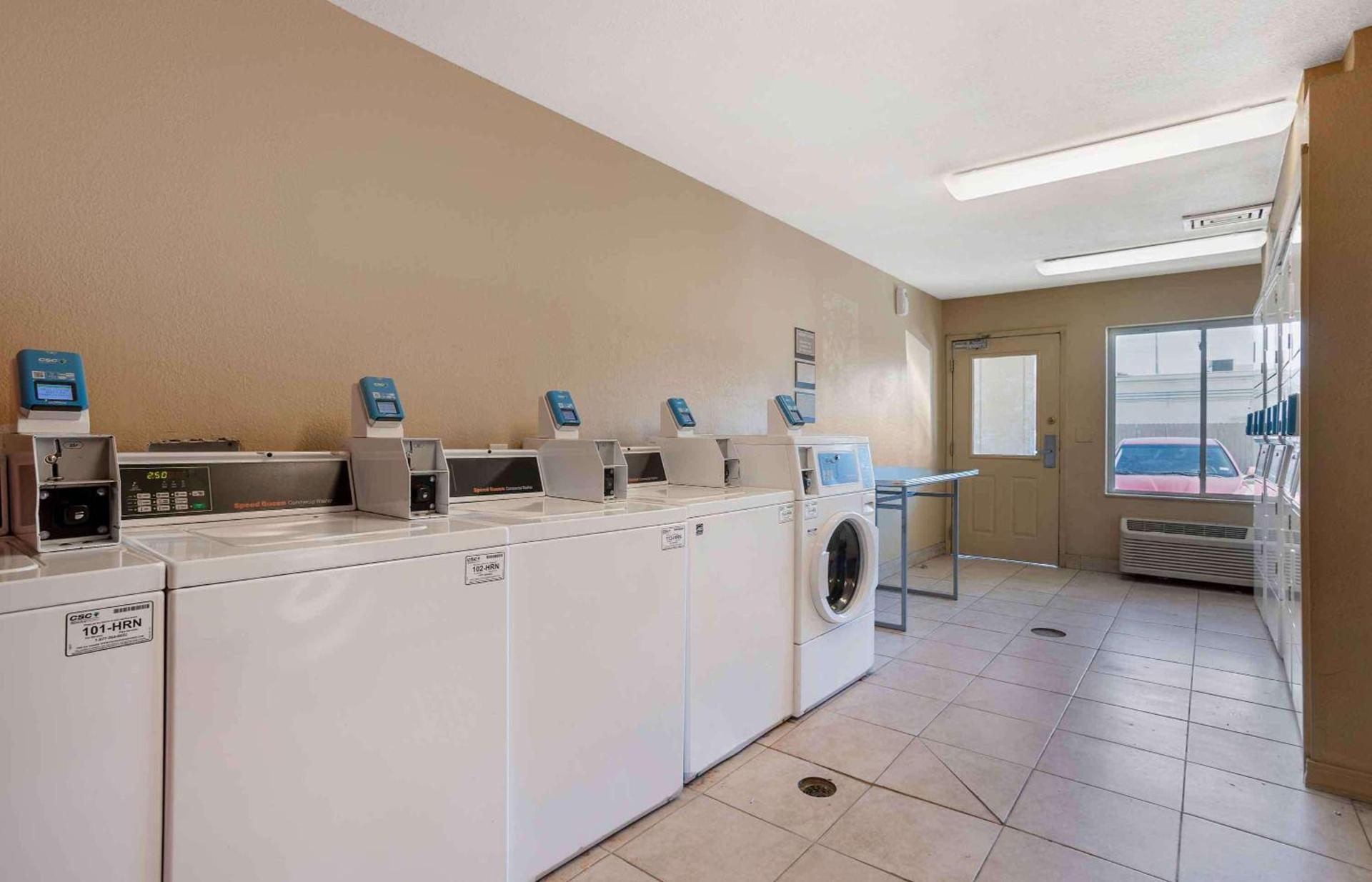 Extended Stay America Suites - Houston - The Woodlands photo 39