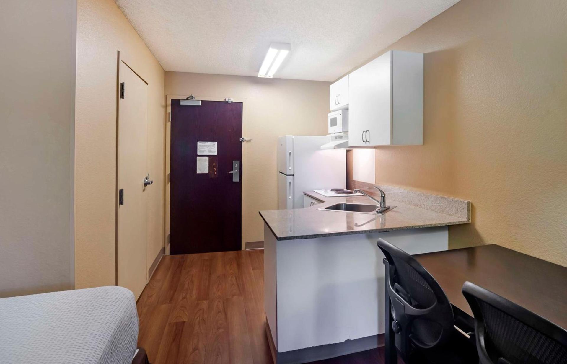 Extended Stay America Suites - San Diego - Mission Valley - Stadium photo 30