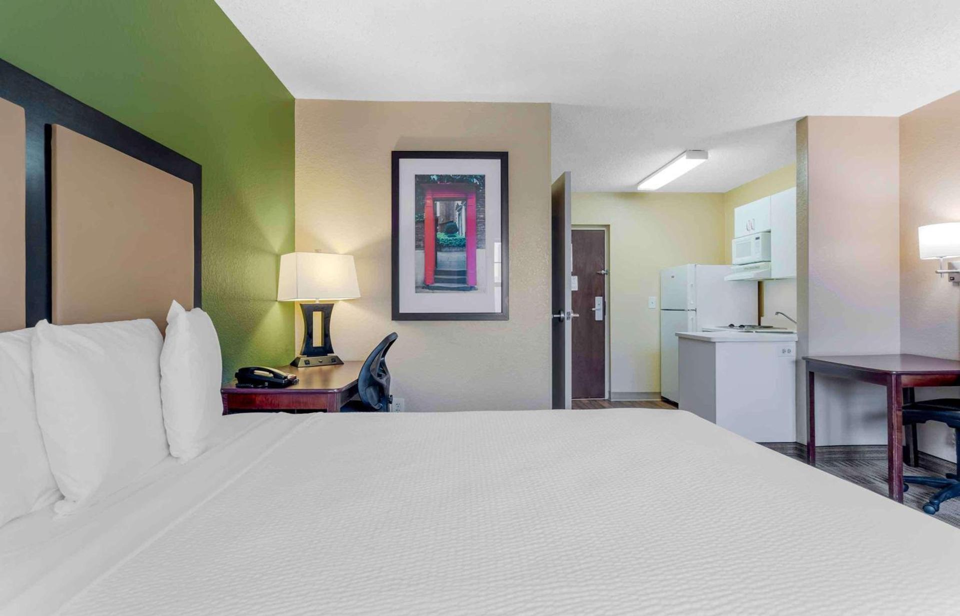 Extended Stay America Suites - Houston - Galleria - Westheimer photo 11