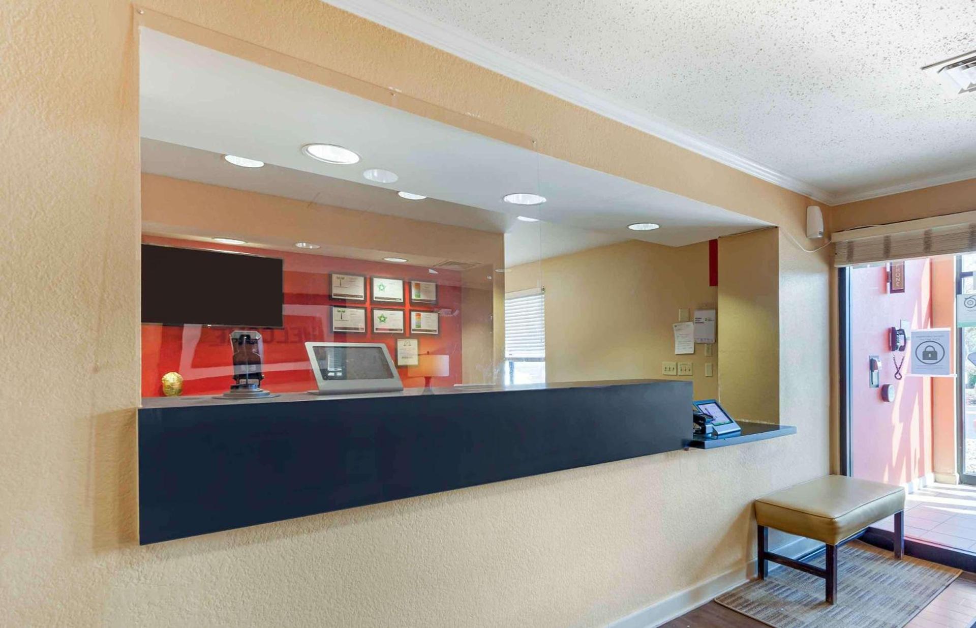 Extended Stay America Select Suites - Madison - Old Sauk Rd photo 5