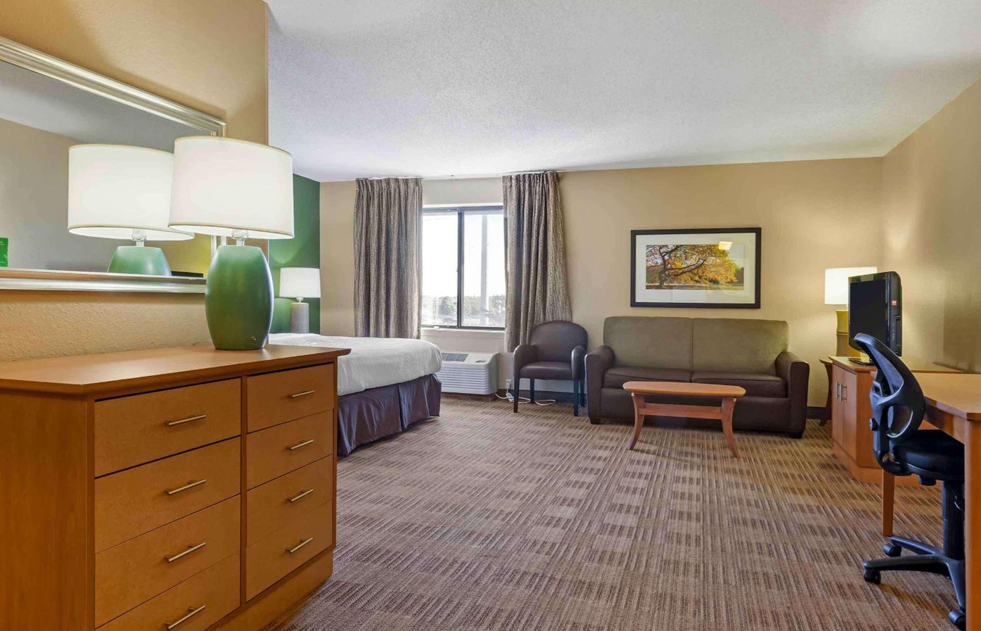 Extended Stay America Select Suites - Madison - Old Sauk Rd photo 15