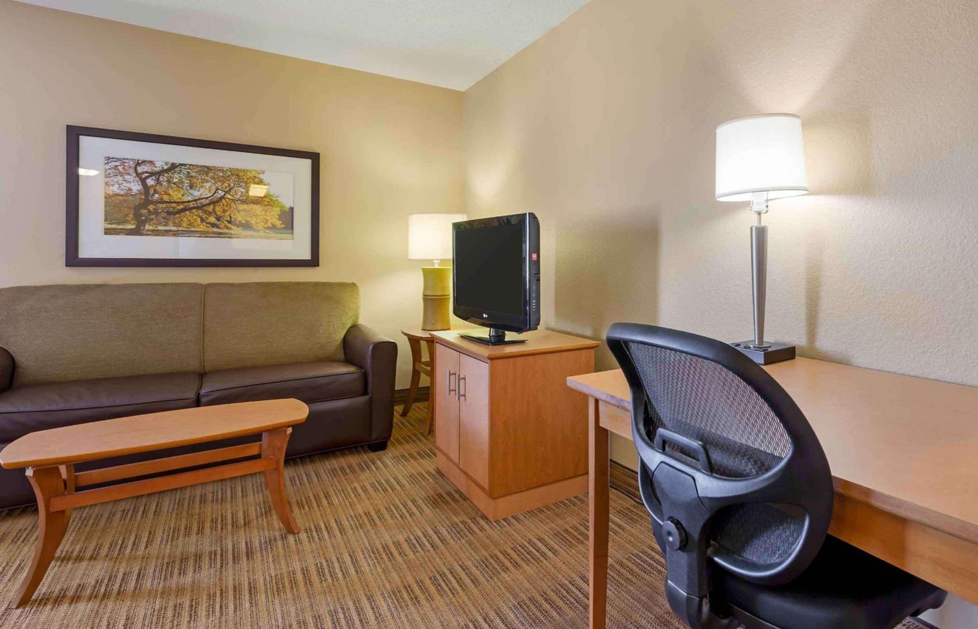 Extended Stay America Select Suites - Madison - Old Sauk Rd photo 16