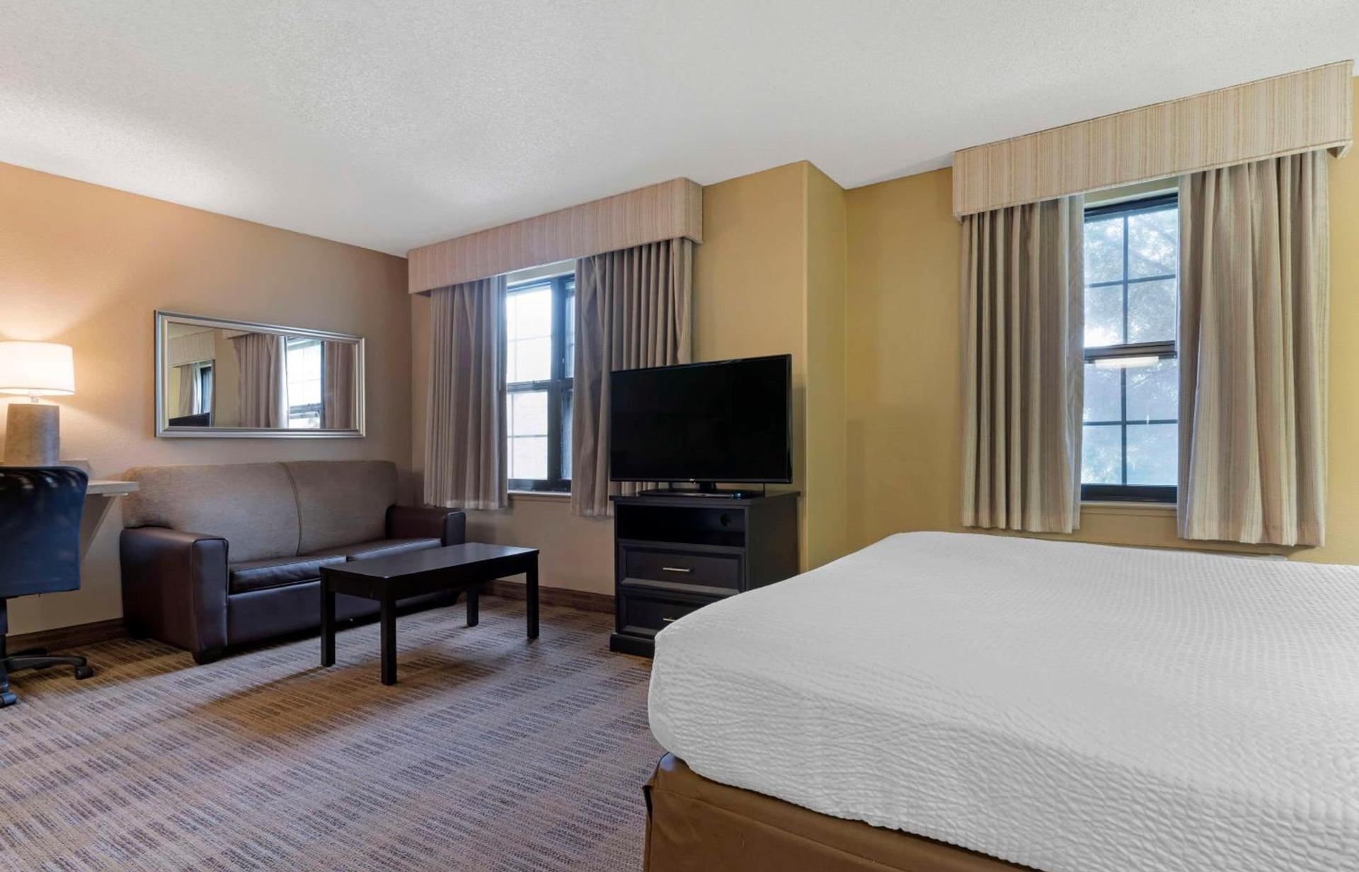 Extended Stay America Suites - Oakland - Alameda Airport photo 12