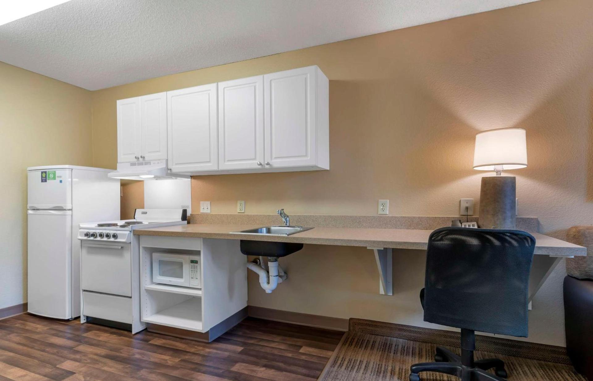 Extended Stay America Suites - Oakland - Alameda Airport photo 13