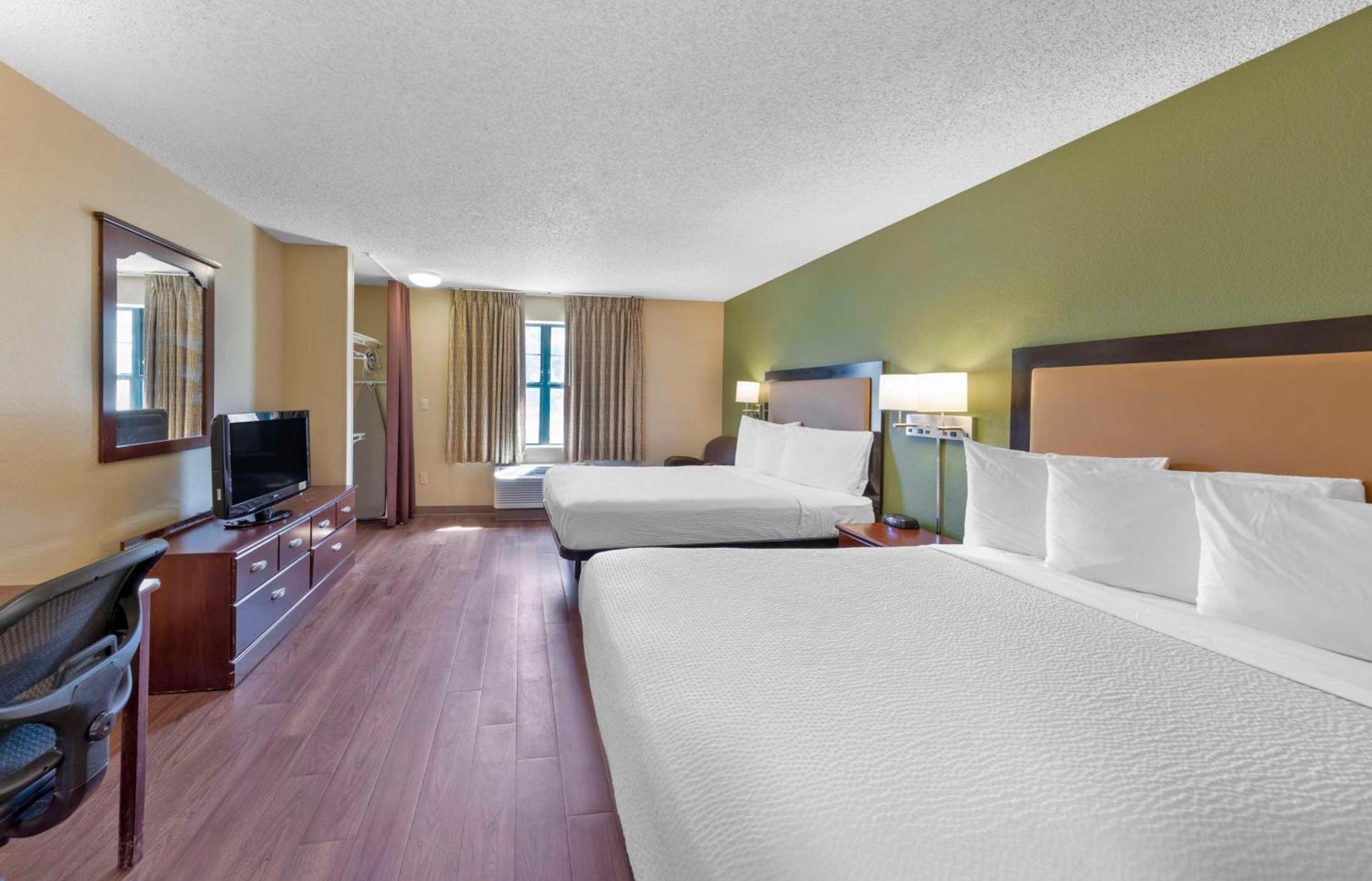 Extended Stay America Suites - Orange County - Katella Ave photo 26