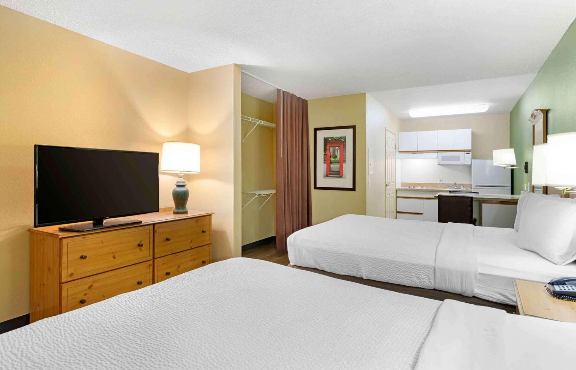 Extended Stay America Suites - Orange County - Irvine Spectrum photo 25