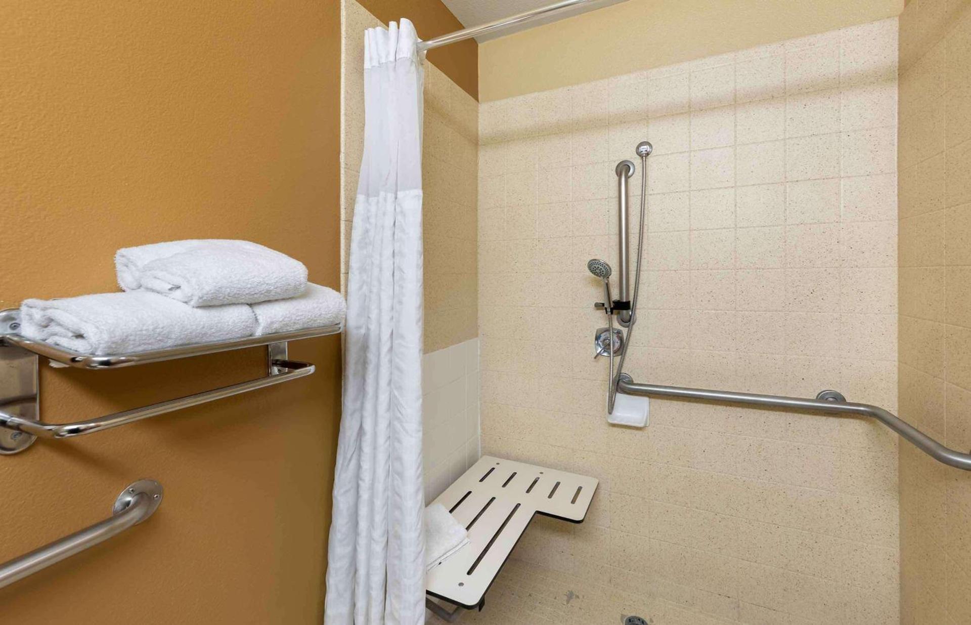 Extended Stay America Suites - Orange County - Irvine Spectrum photo 39