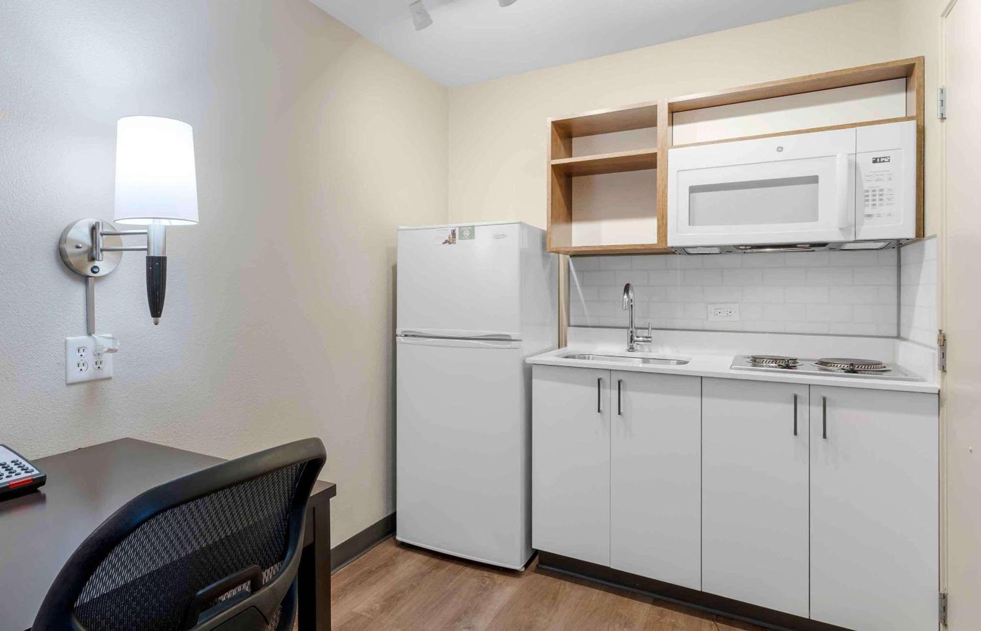 Extended Stay America Suites - San Francisco - San Mateo - SFO photo 20
