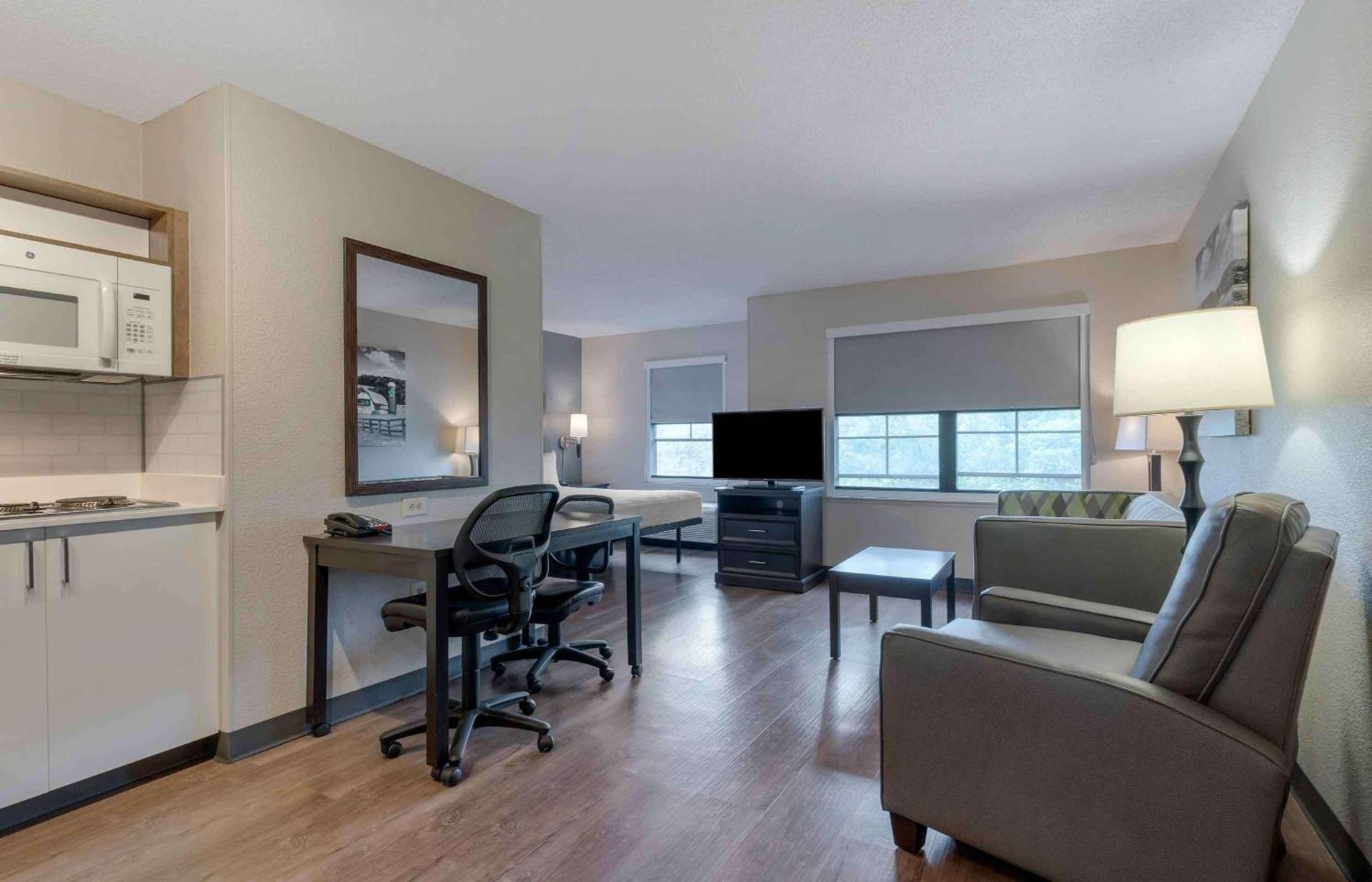 Extended Stay America Suites - San Francisco - San Mateo - SFO photo 23