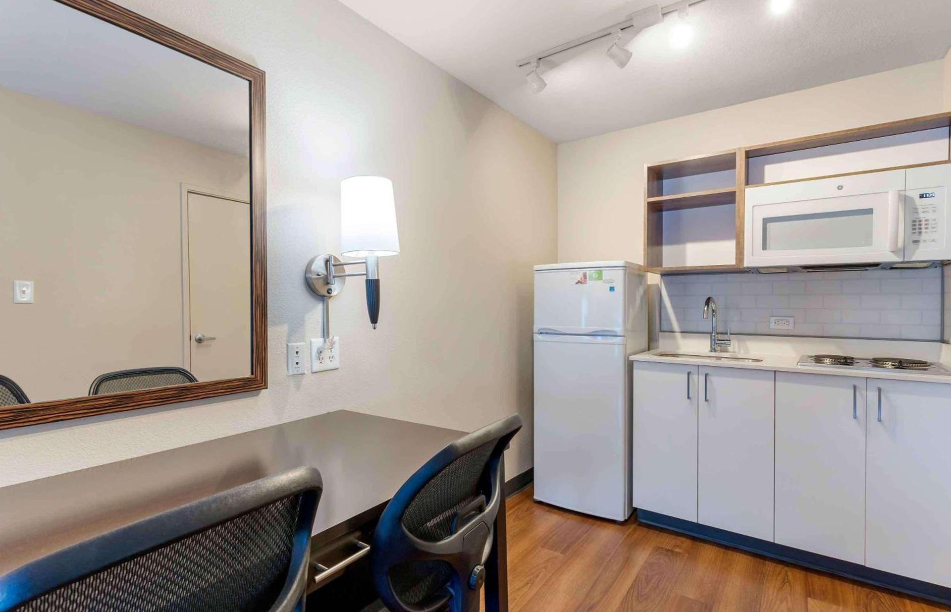 Extended Stay America Suites - San Francisco - San Mateo - SFO photo 30