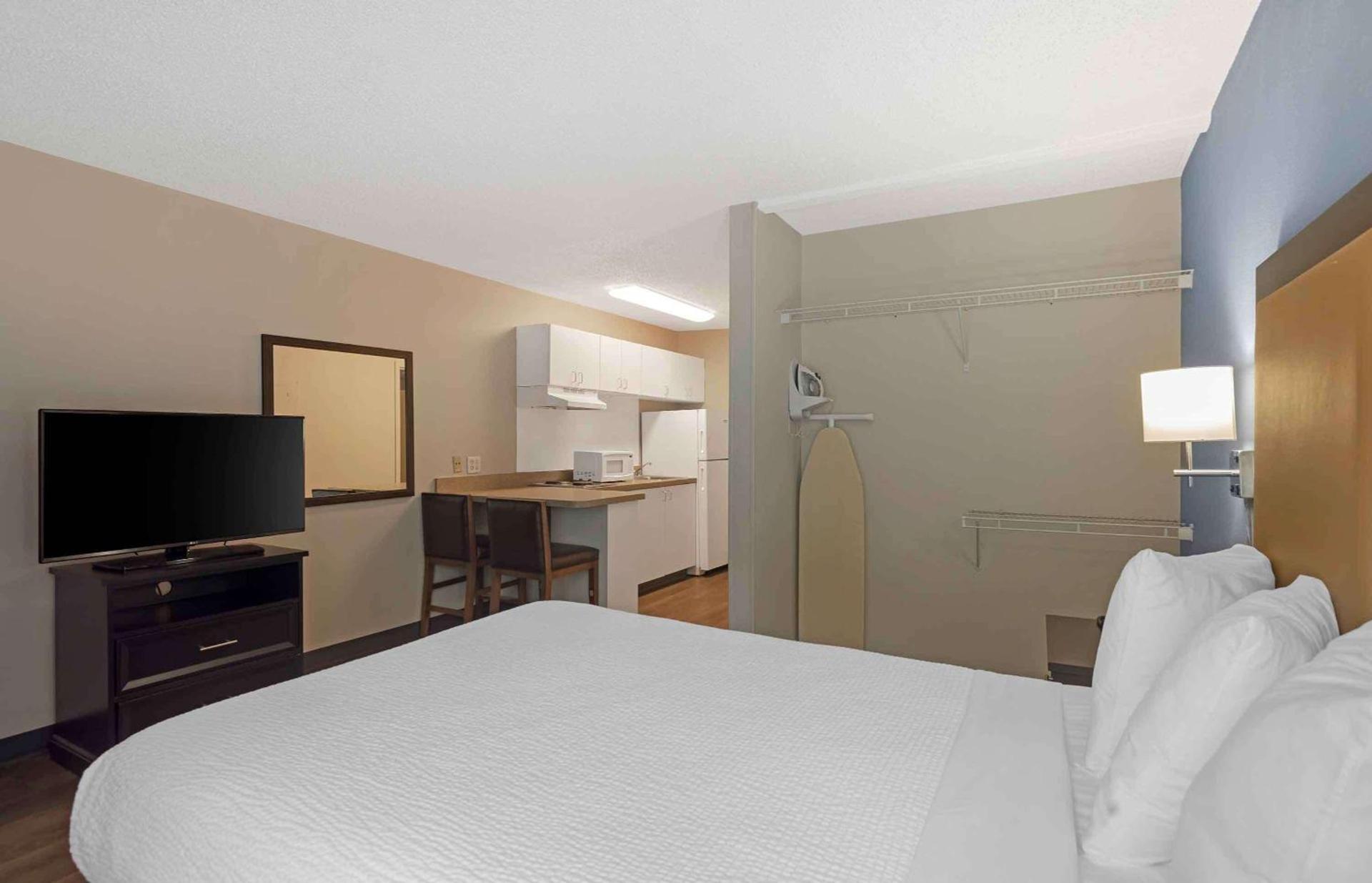 Studio 6 Extended Stay Memphis Airport TN photo 16