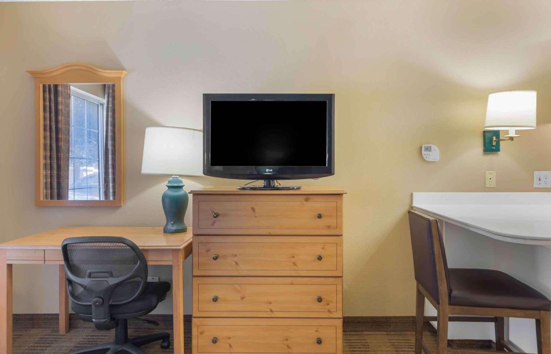Extended Stay America Suites - Los Angeles - Torrance - Del Amo Circle photo 11