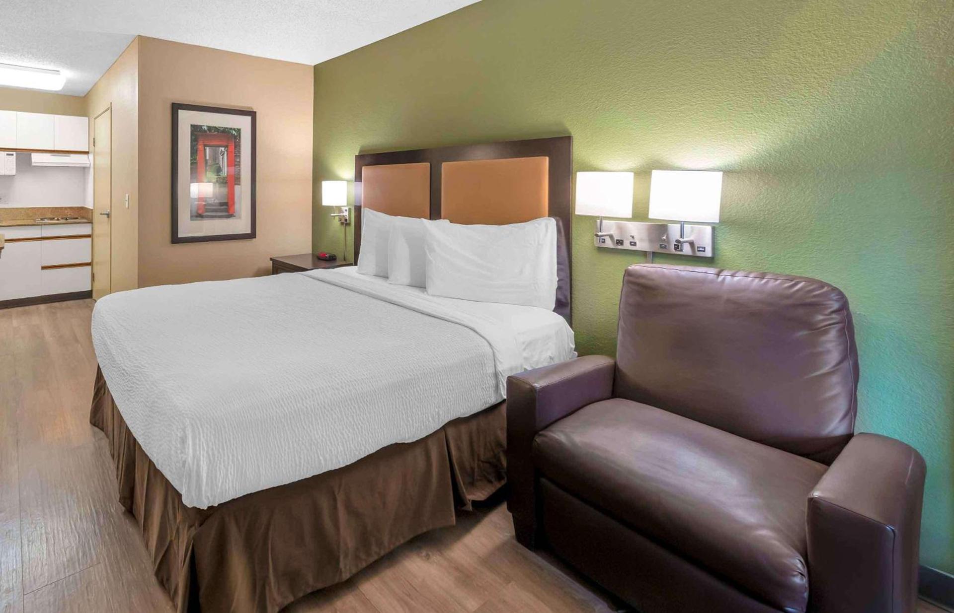 Extended Stay America Suites - Orange County - Brea photo 15