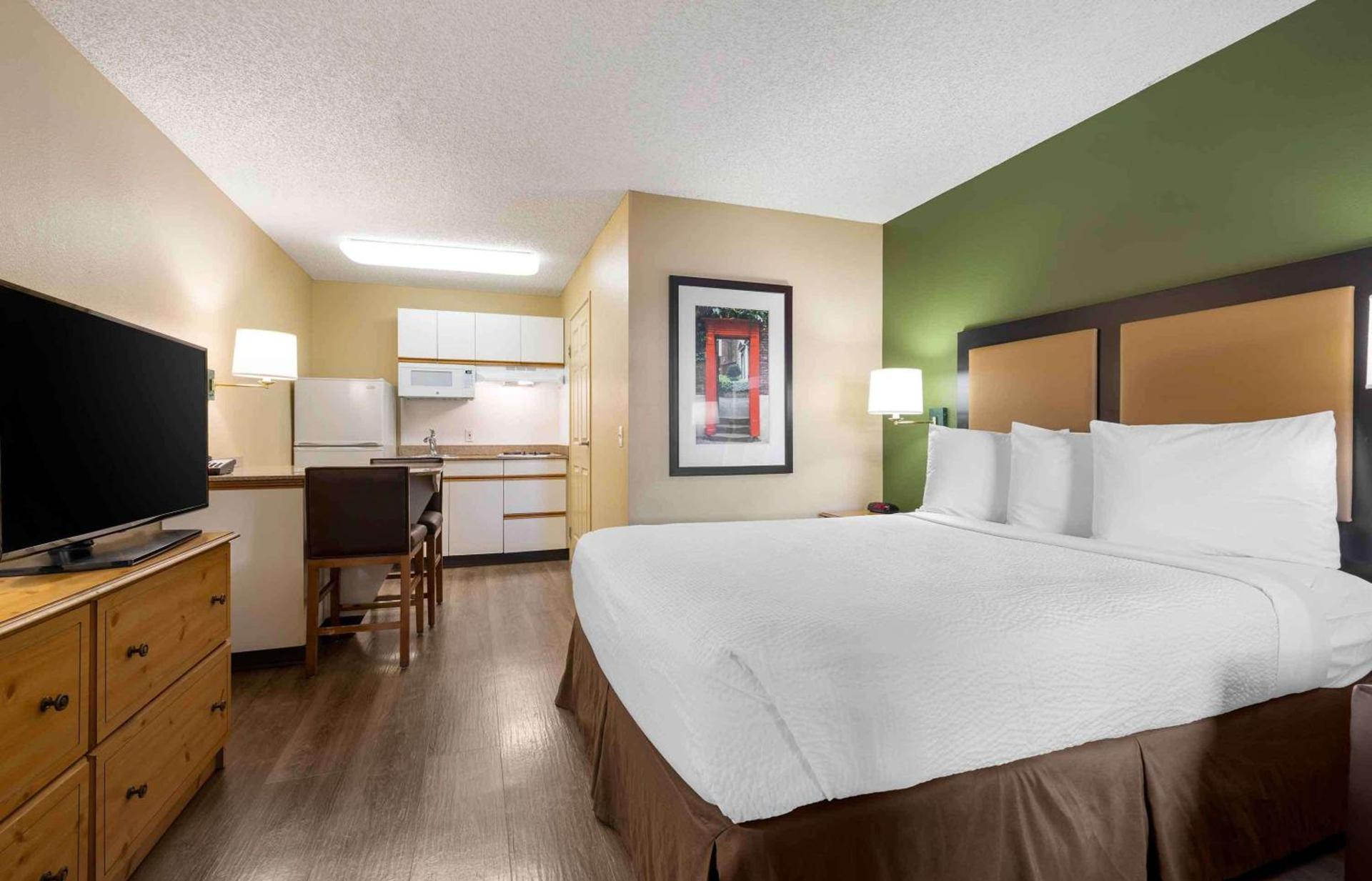 Extended Stay America Suites - San Diego - Fashion Valley photo 13