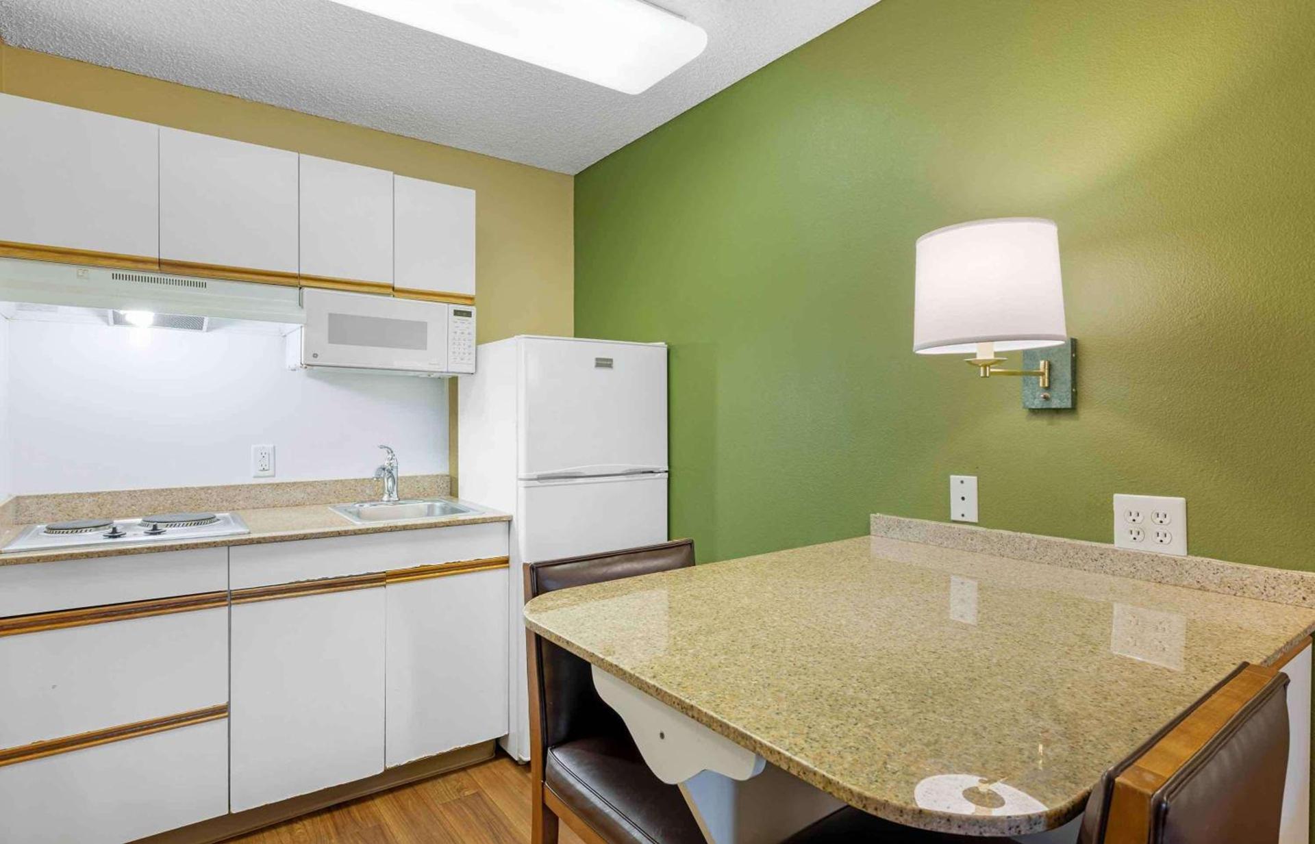 Extended Stay America Suites - San Diego - Fashion Valley photo 27