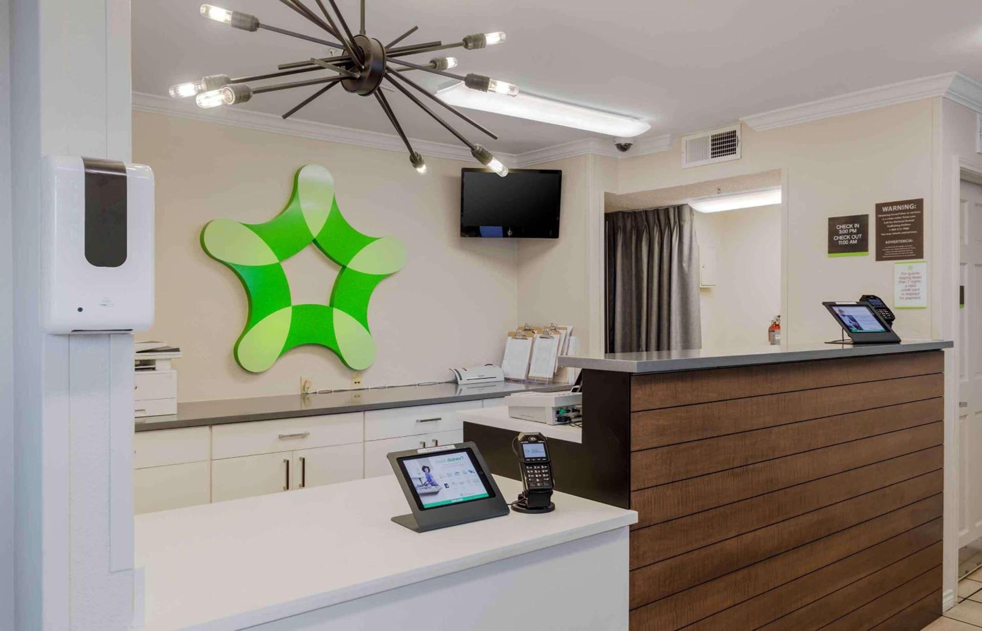 Extended Stay America Suites - Dallas - Coit Road photo 3