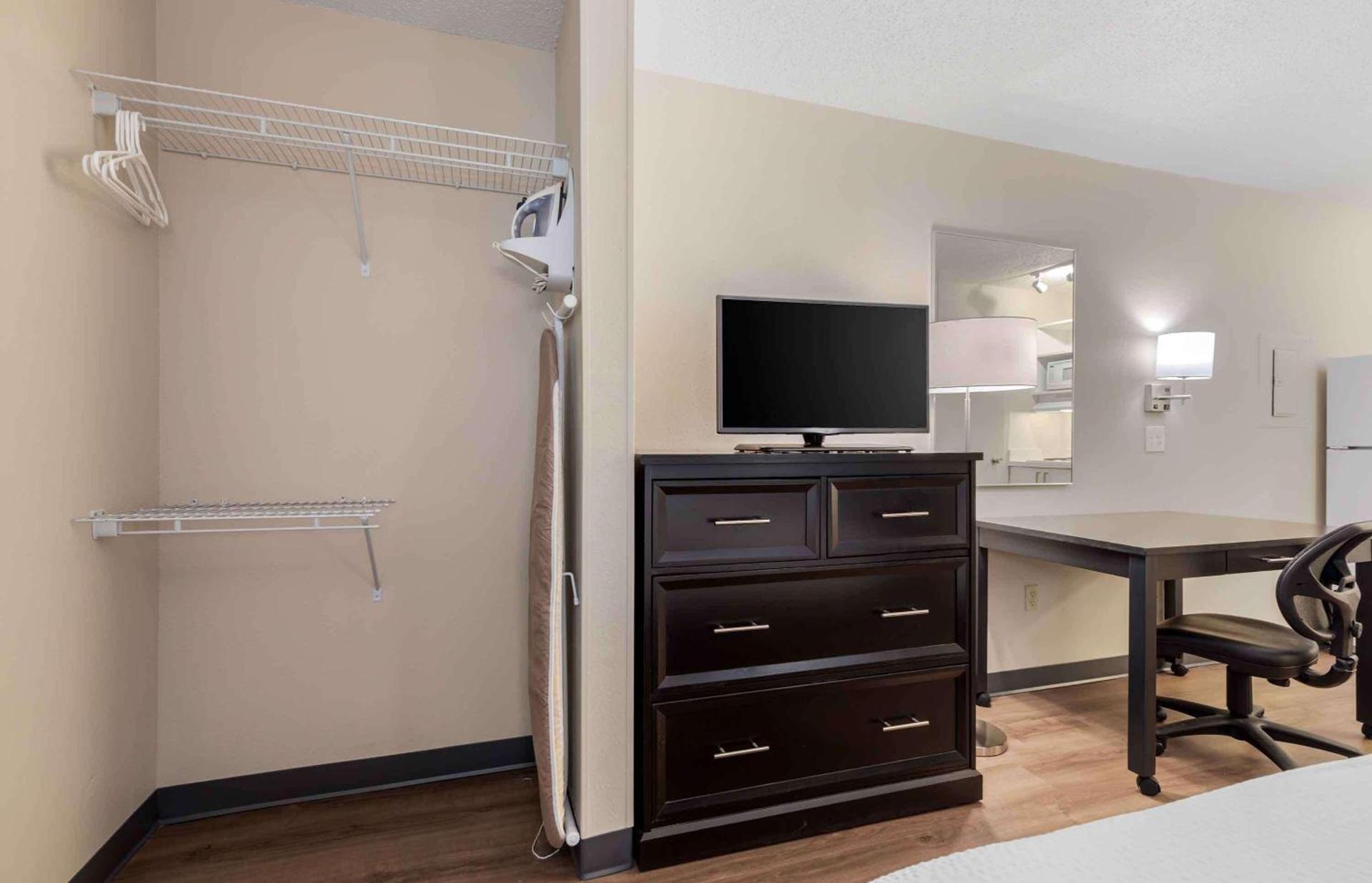 Extended Stay America Suites - Dallas - Coit Road photo 64