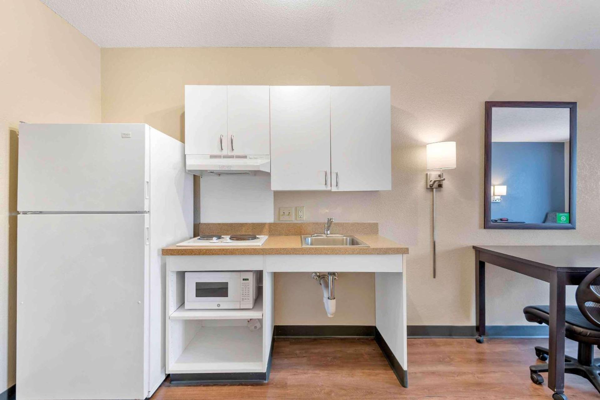 Extended Stay America Suites - Dallas - Coit Road photo 48