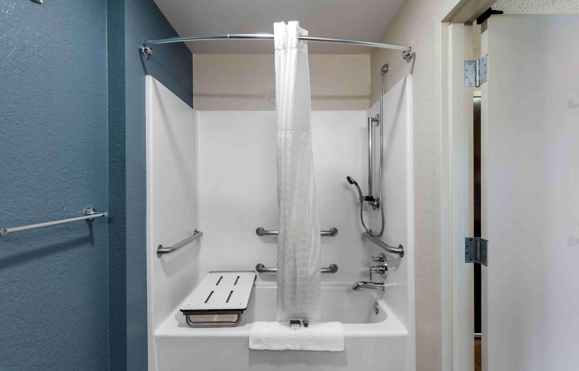 Extended Stay America Suites - Dallas - Coit Road photo 68