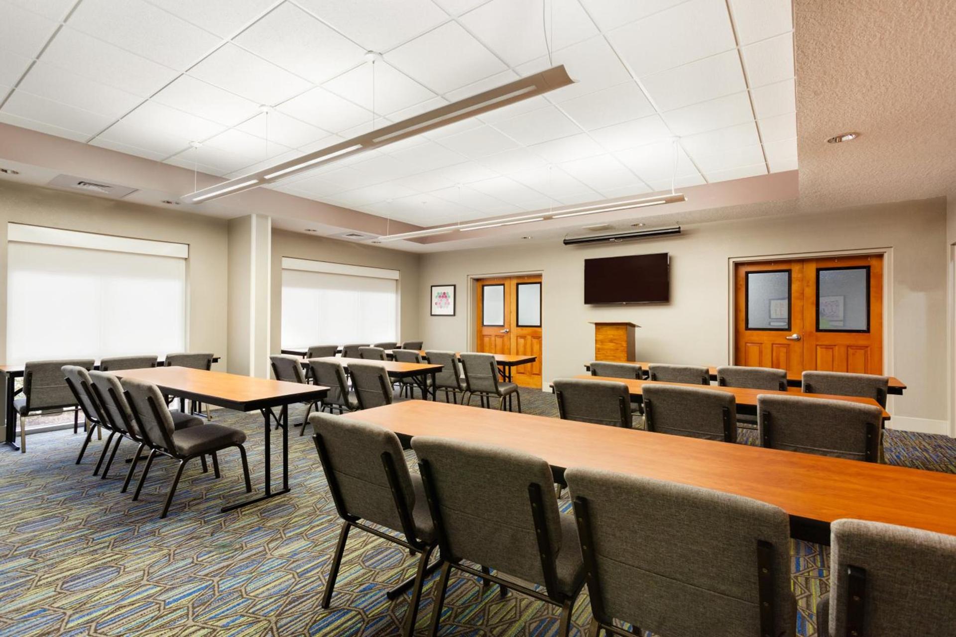 Holiday Inn Express Hotel & Suites Inverness by IHG photo 30
