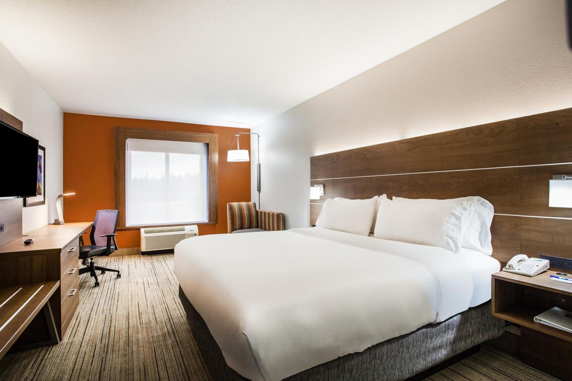 Holiday Inn Express Hotel & Suites Inverness by IHG photo 34