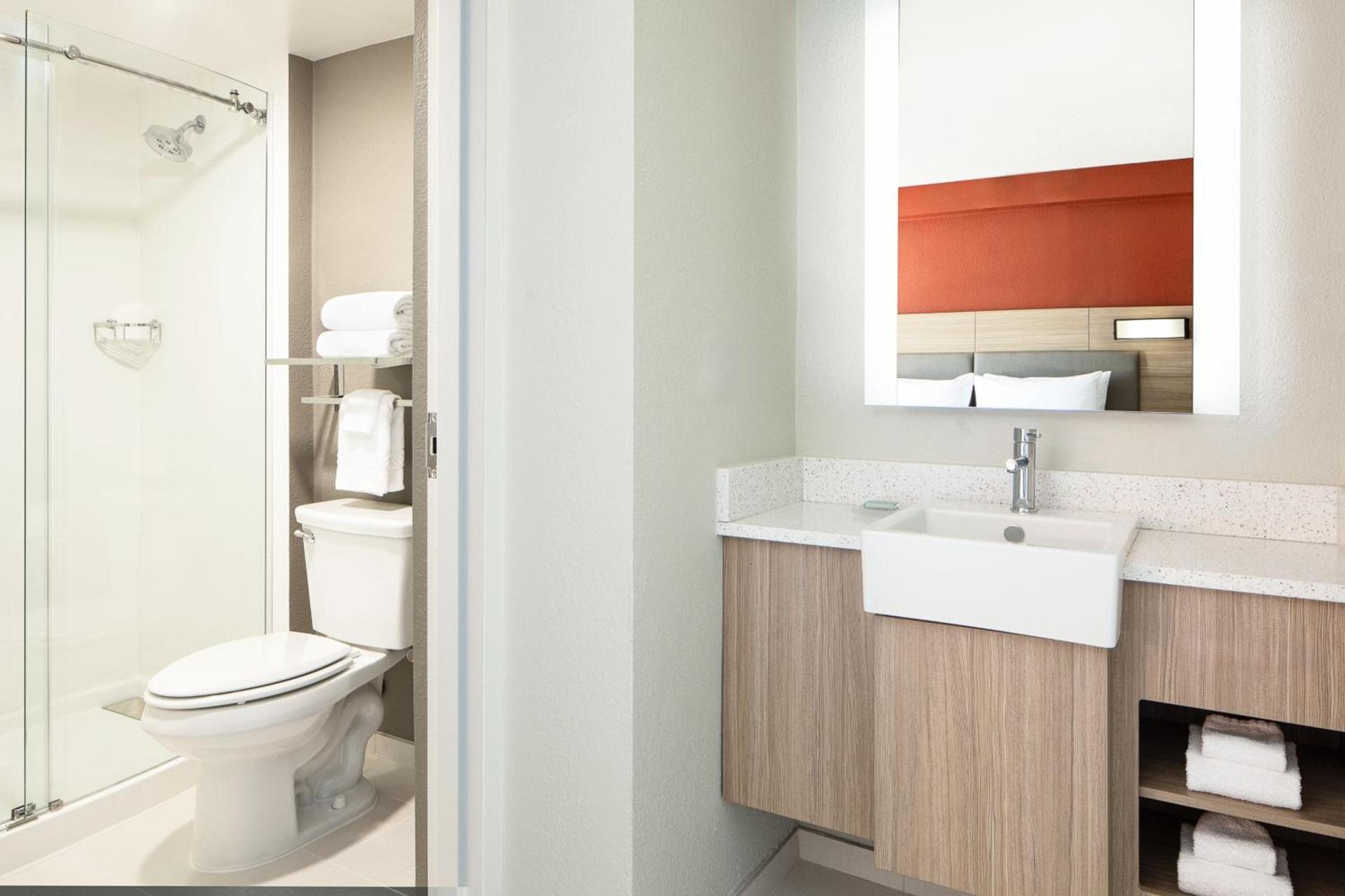 SpringHill Suites by Marriott Dallas Downtown / West End photo 17