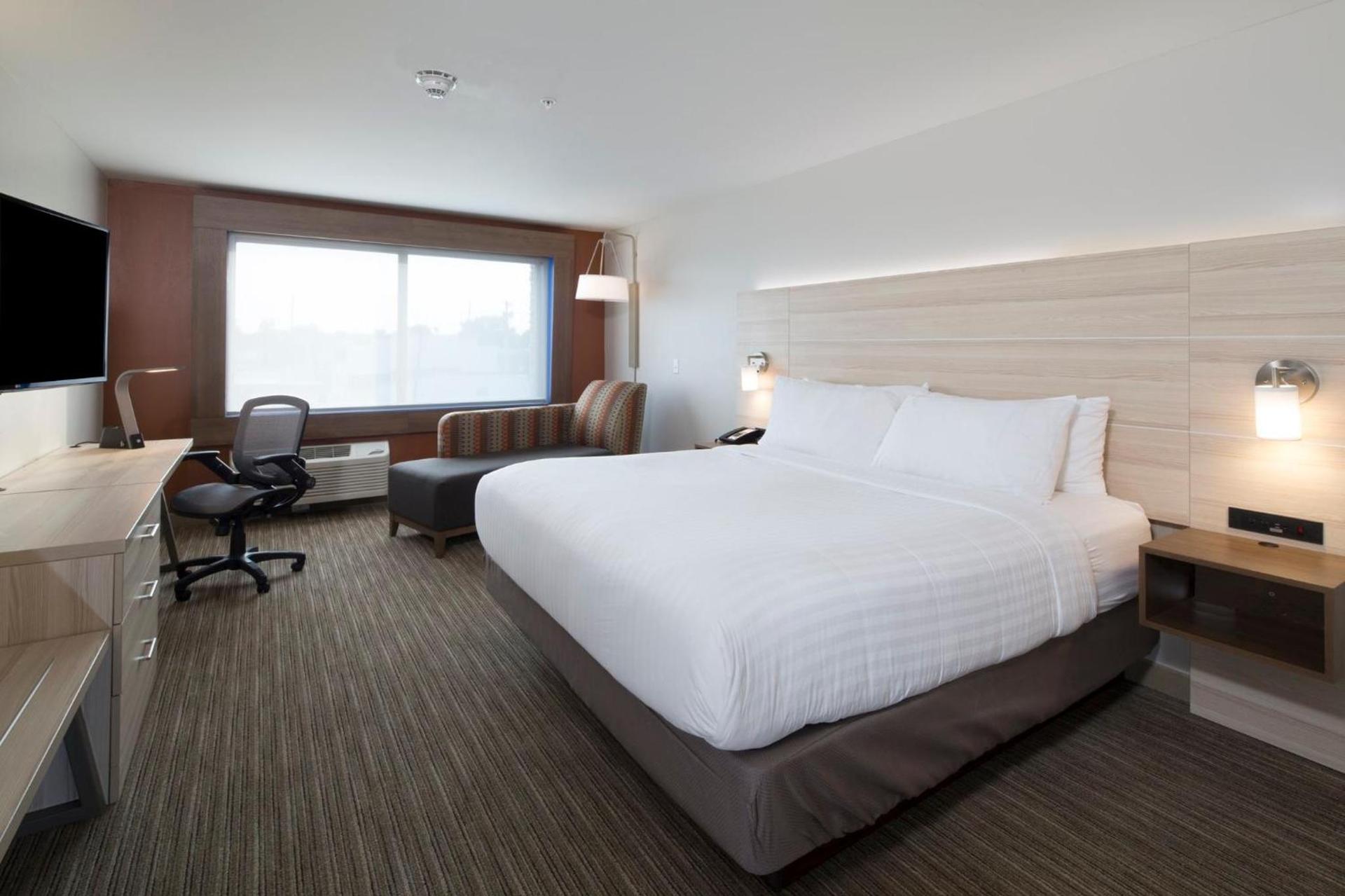 Holiday Inn Express Hotel & Suites Grand Blanc by IHG photo 30