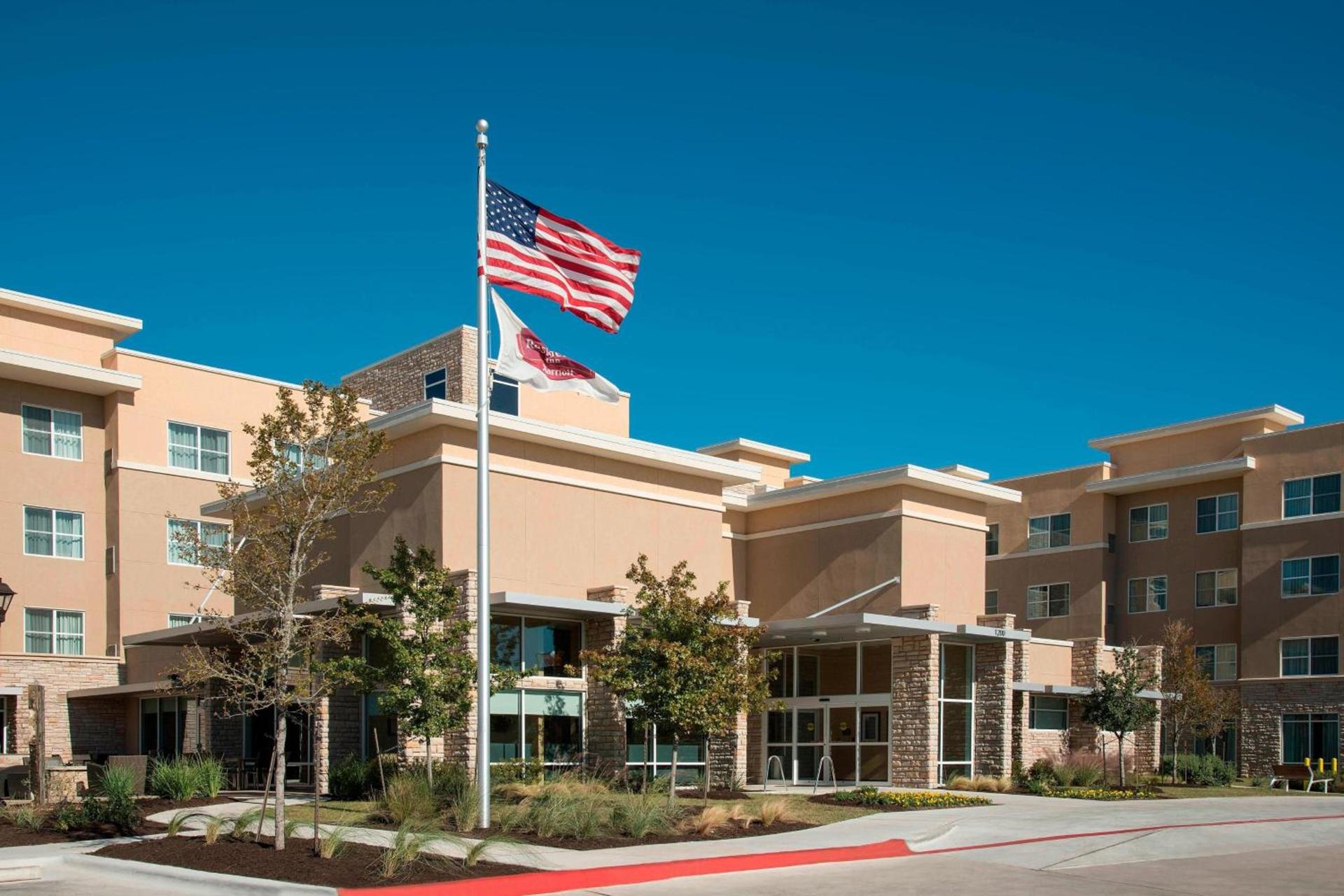 Residence Inn by Marriott Austin - University Area photo 2