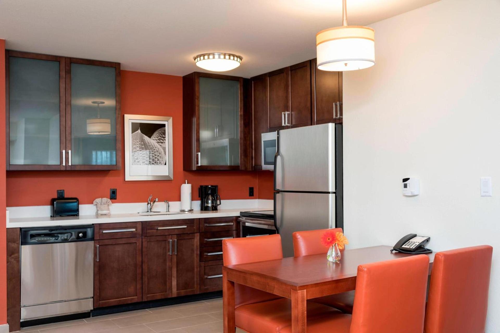 Residence Inn by Marriott Austin - University Area photo 8