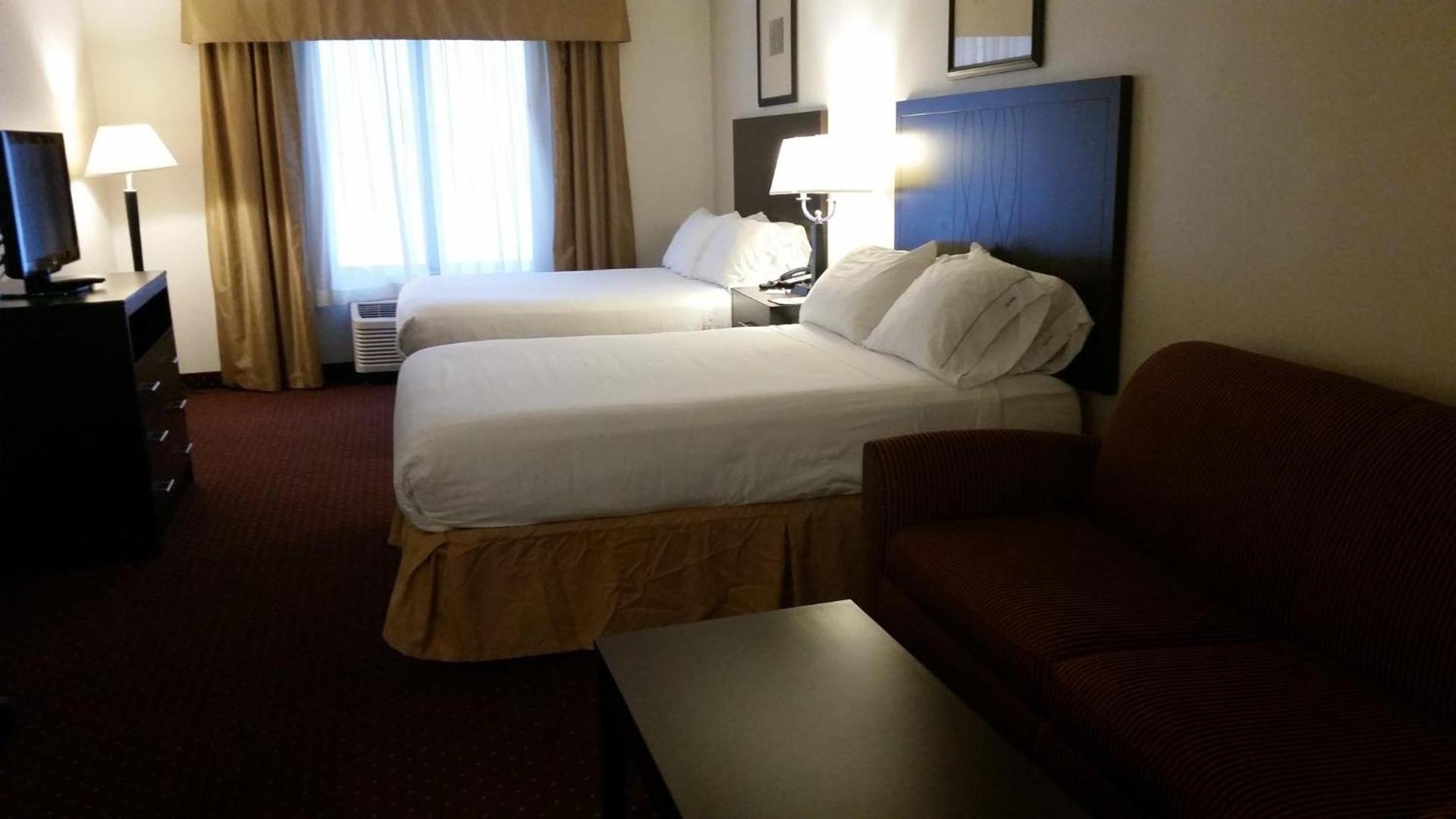 Holiday Inn Express Syracuse-Fairgrounds by IHG photo 23