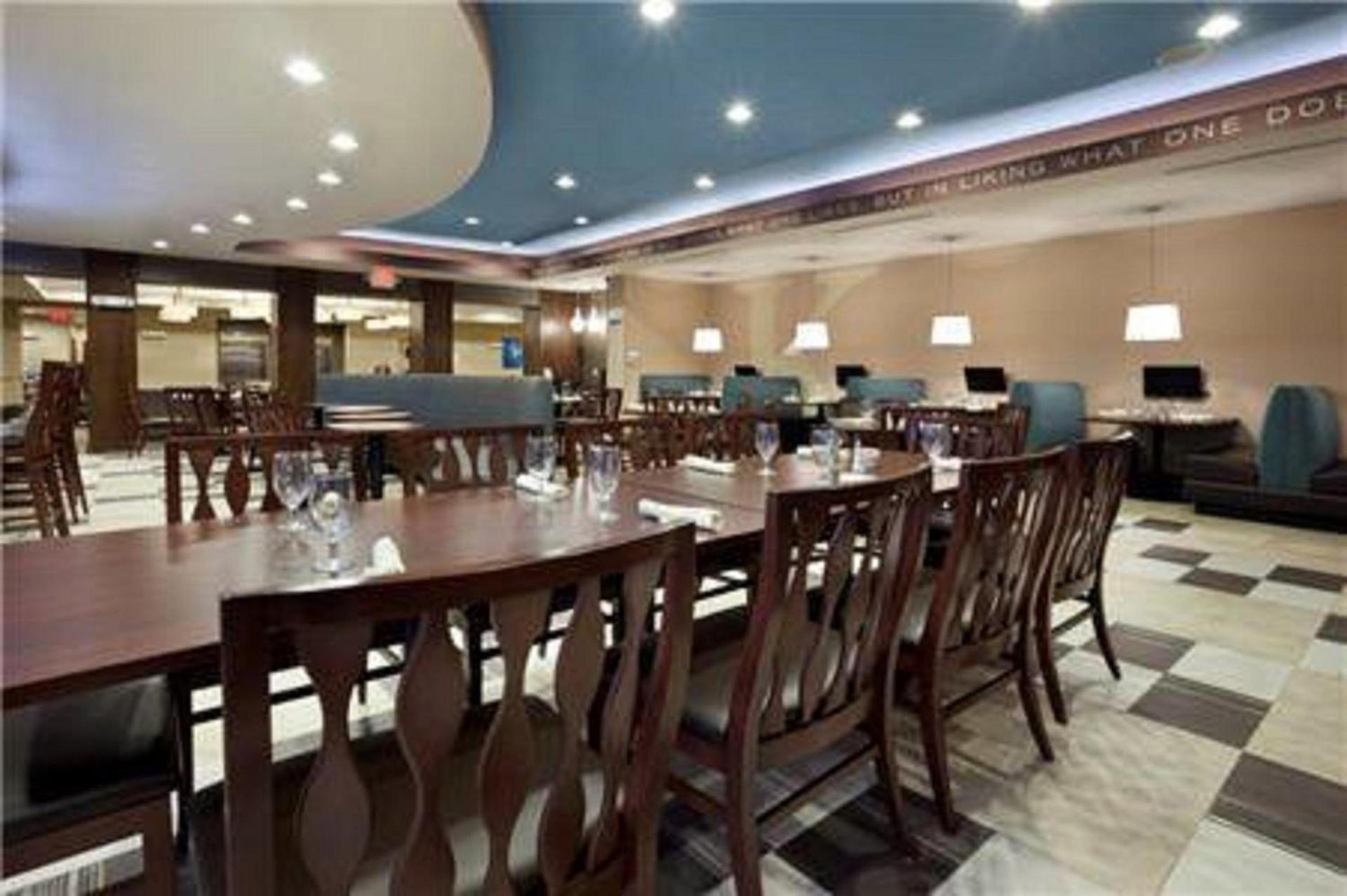 Holiday Inn & Suites San Antonio Northwest by IHG photo 52