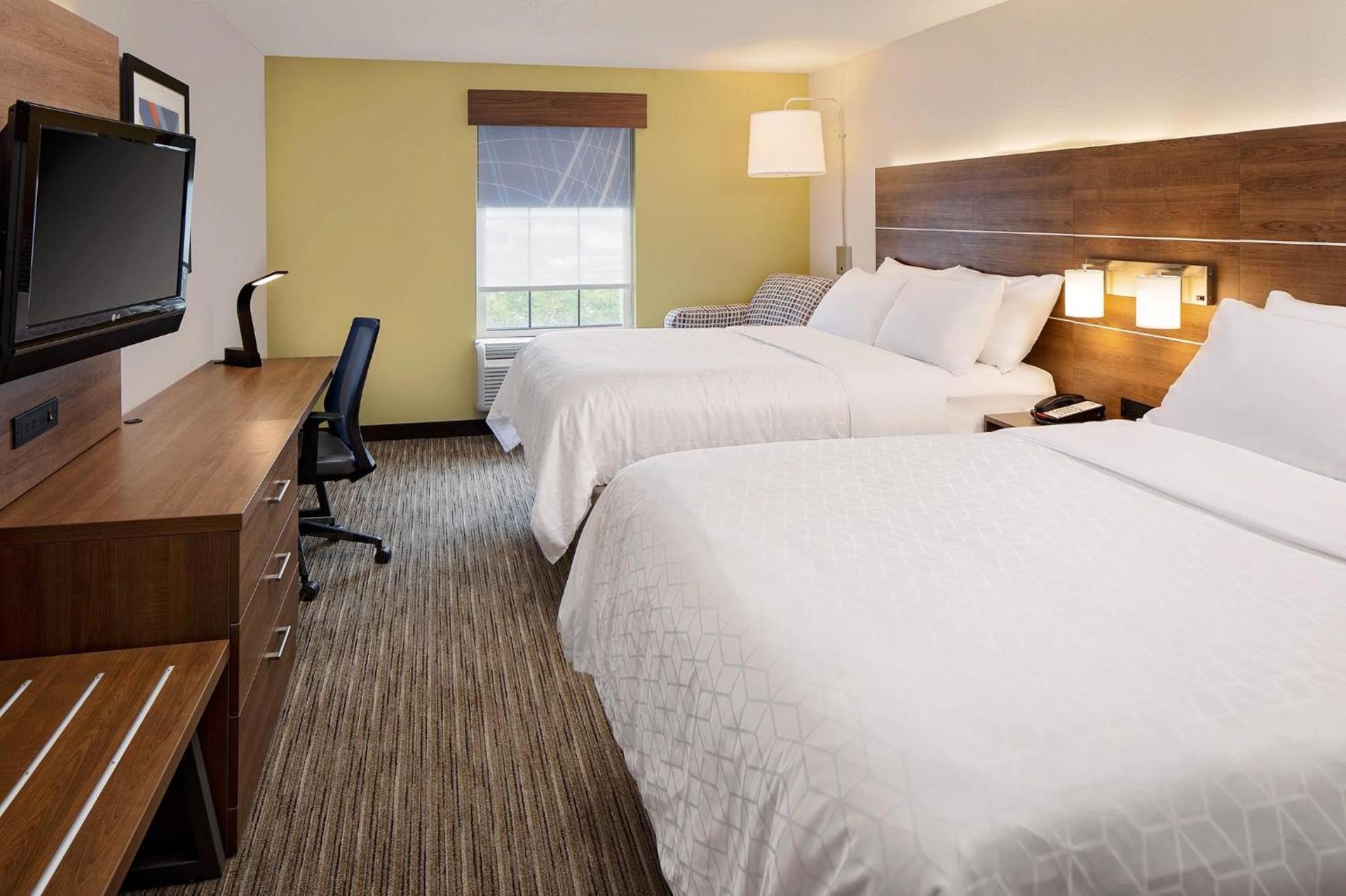 Holiday Inn Express Harrisburg East by IHG photo 35