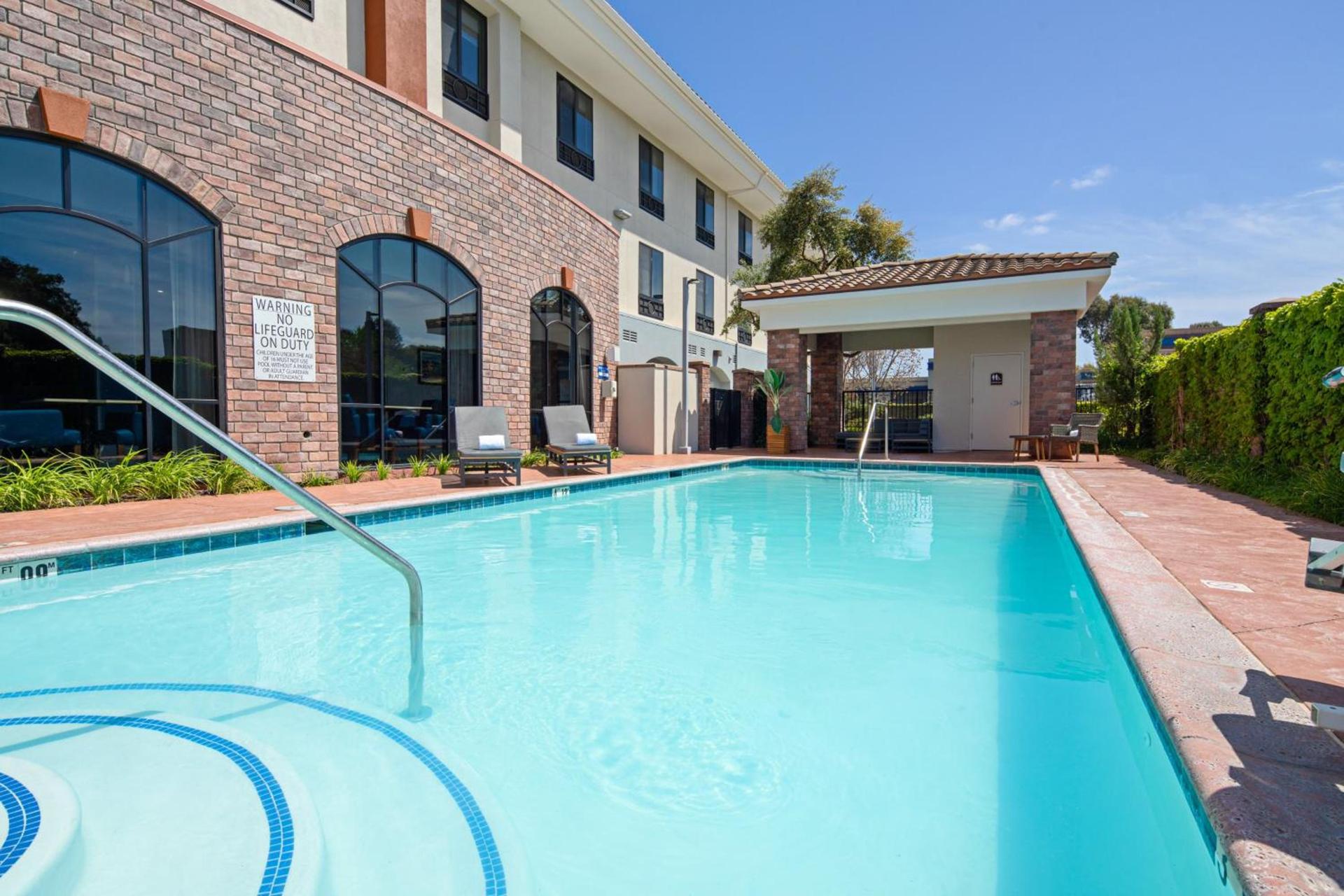 Holiday Inn Express Hotel & Suites Atascadero by IHG photo 56