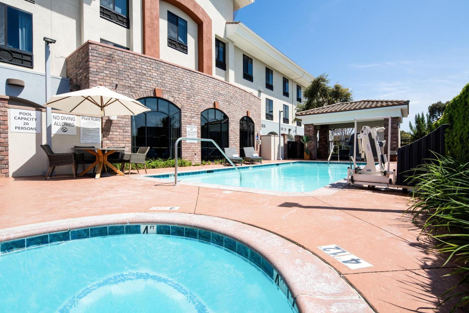 Holiday Inn Express Hotel & Suites Atascadero by IHG photo 71