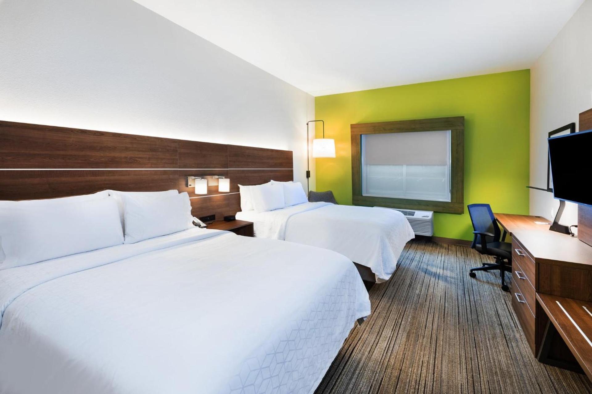 Holiday Inn Express & Suites Ozona by IHG photo 25