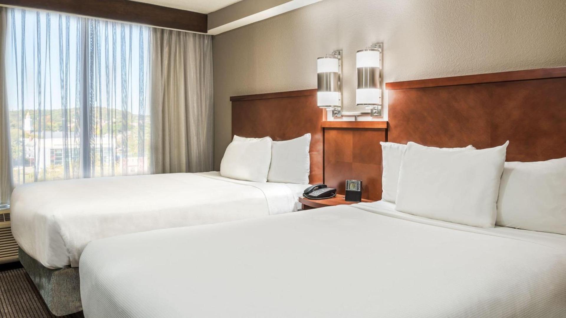 Hyatt Place Boston - Medford photo 24