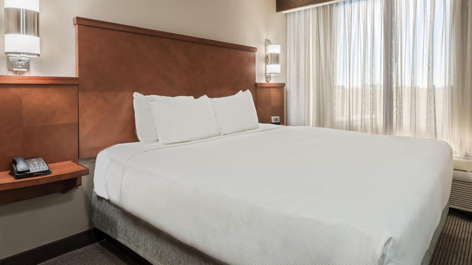 Hyatt Place Boston - Medford photo 26