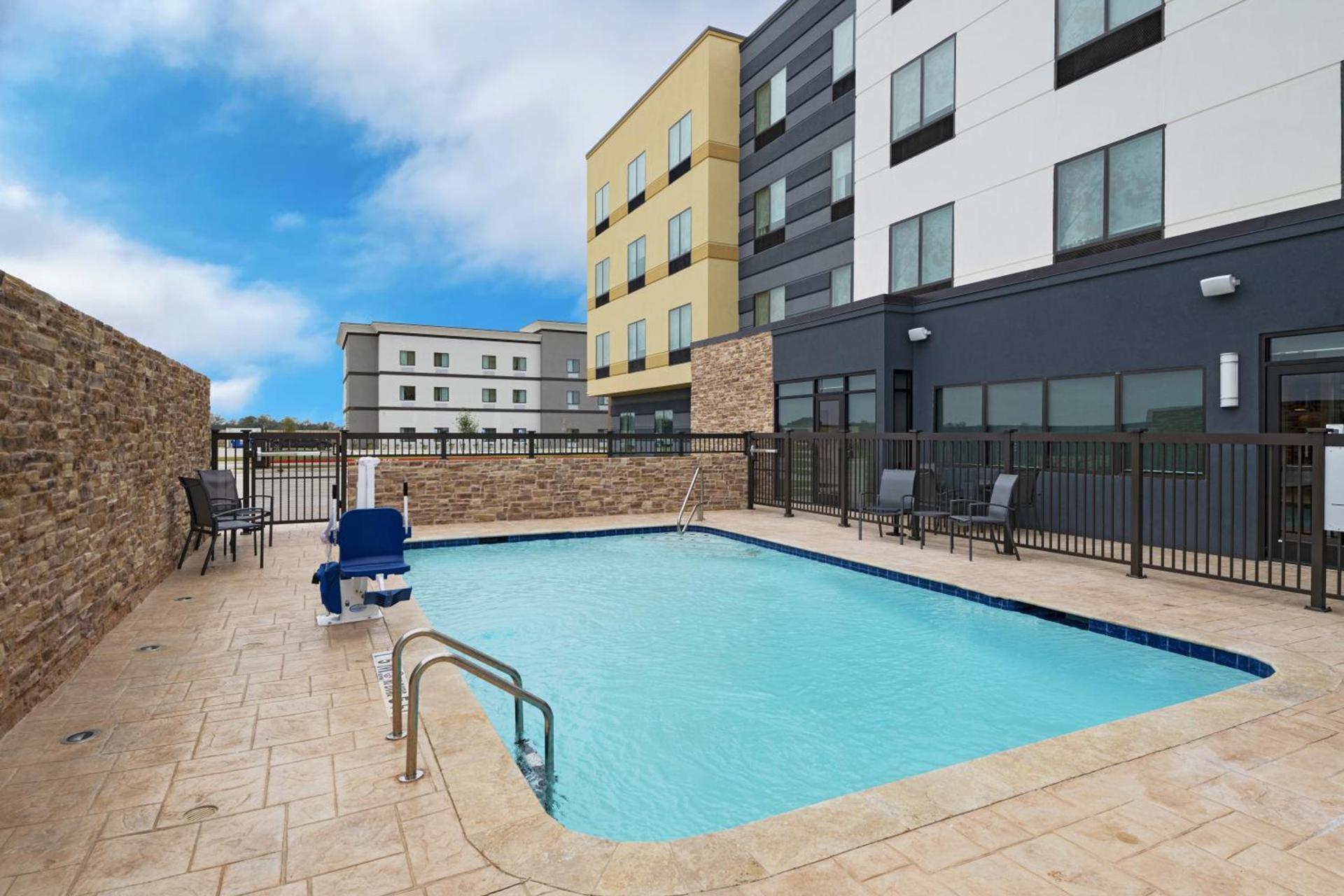 Fairfield by Marriott Inn & Suites Waller photo 13