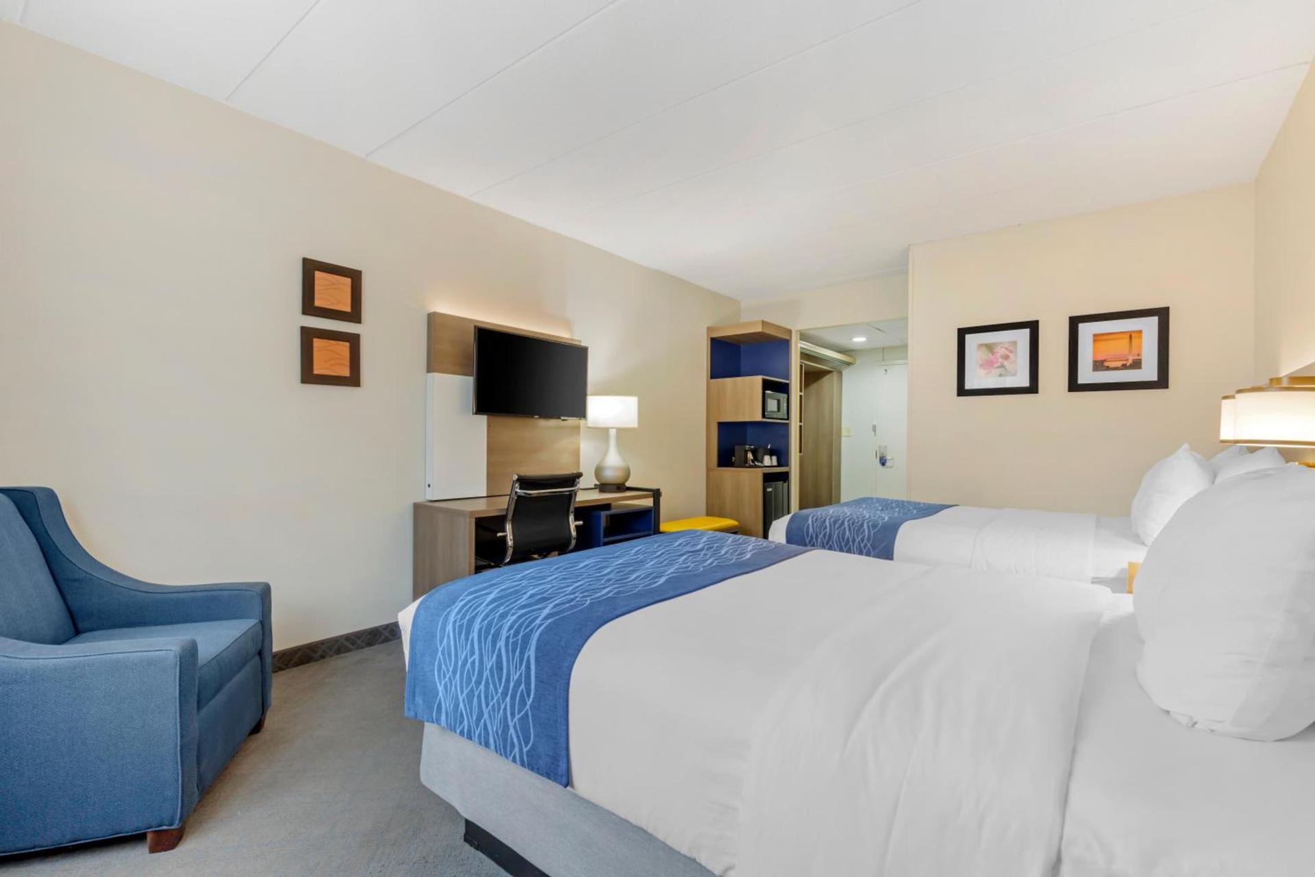 Comfort Inn Herndon-Reston photo 38