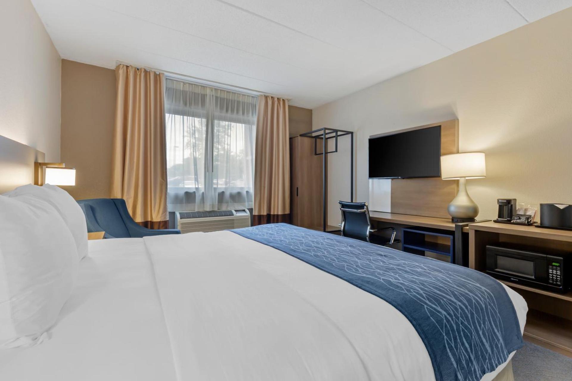 Comfort Inn Herndon-Reston photo 44