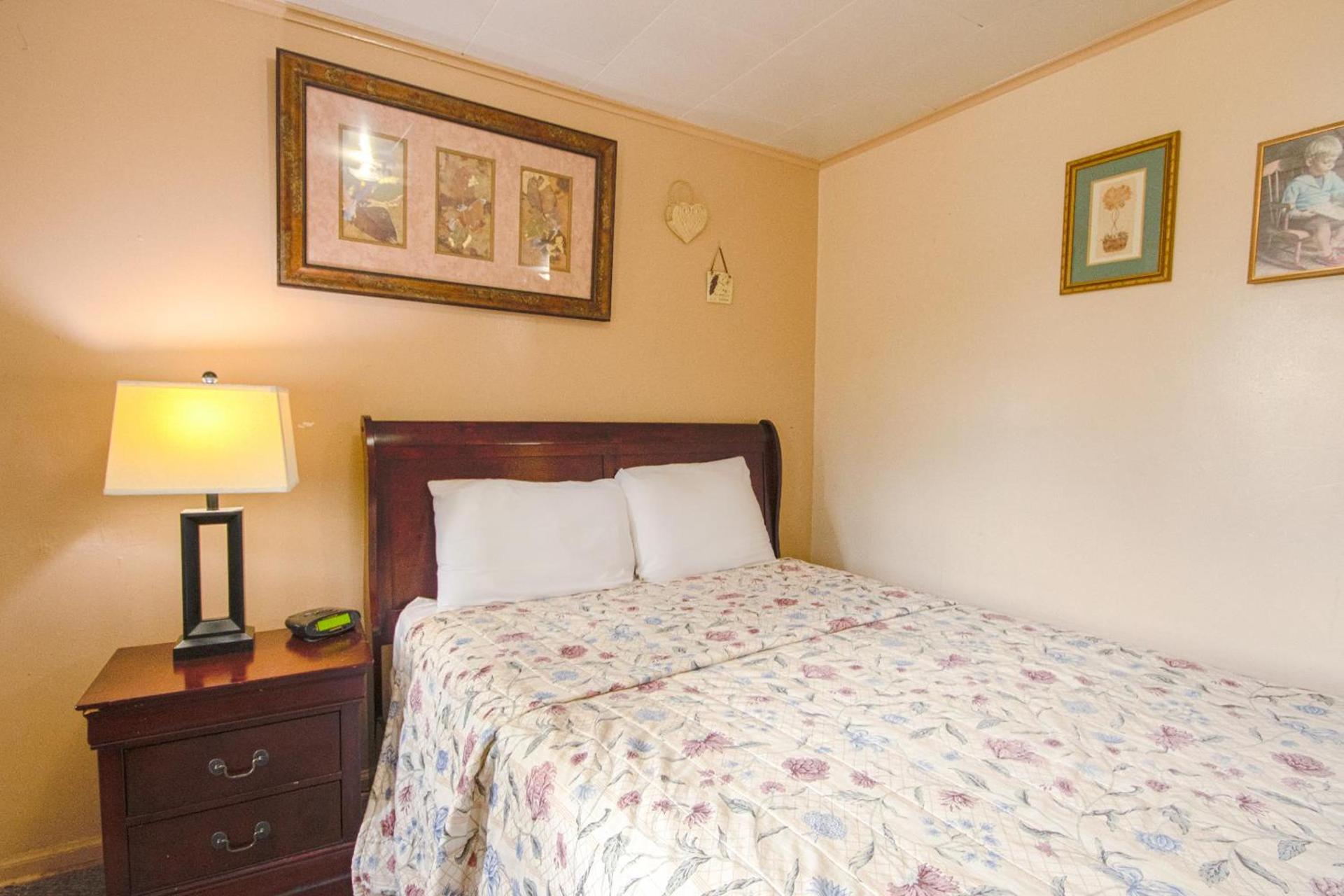 Sunflower Motel Hiawatha By OYO photo 46