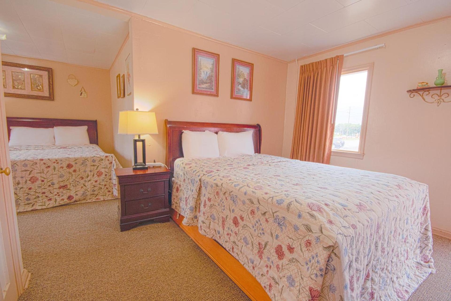 Sunflower Motel Hiawatha By OYO photo 47