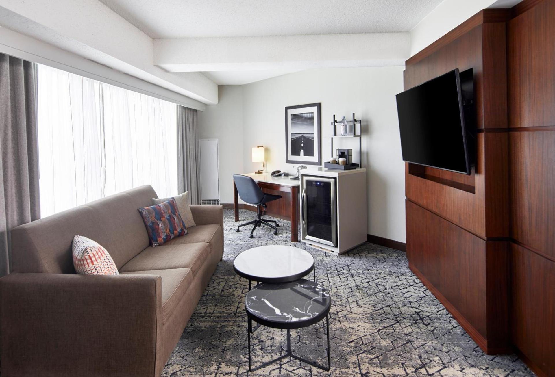 Sheraton Indianapolis Hotel at Keystone Crossing photo 50