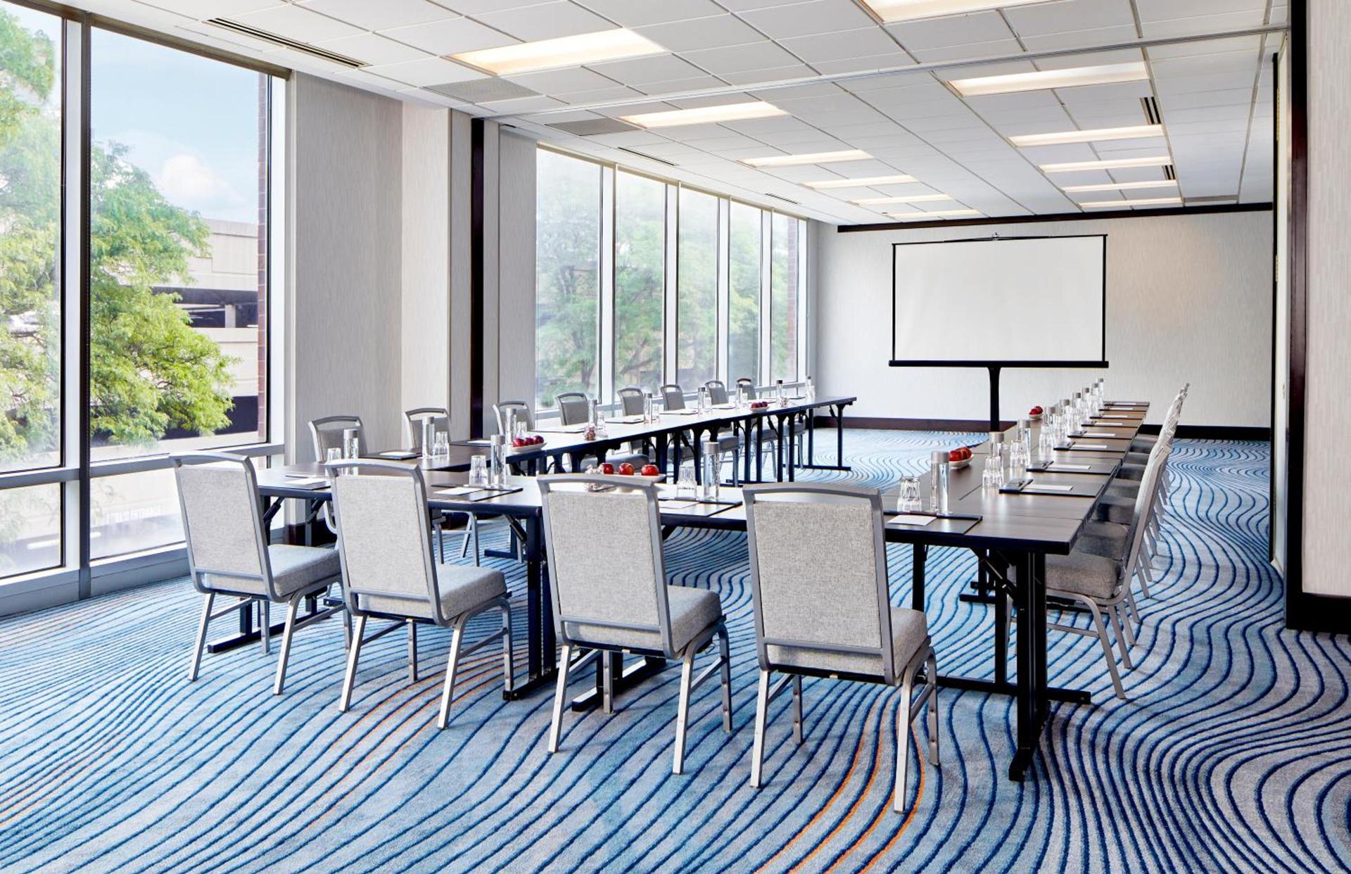Sheraton Indianapolis Hotel at Keystone Crossing photo 60